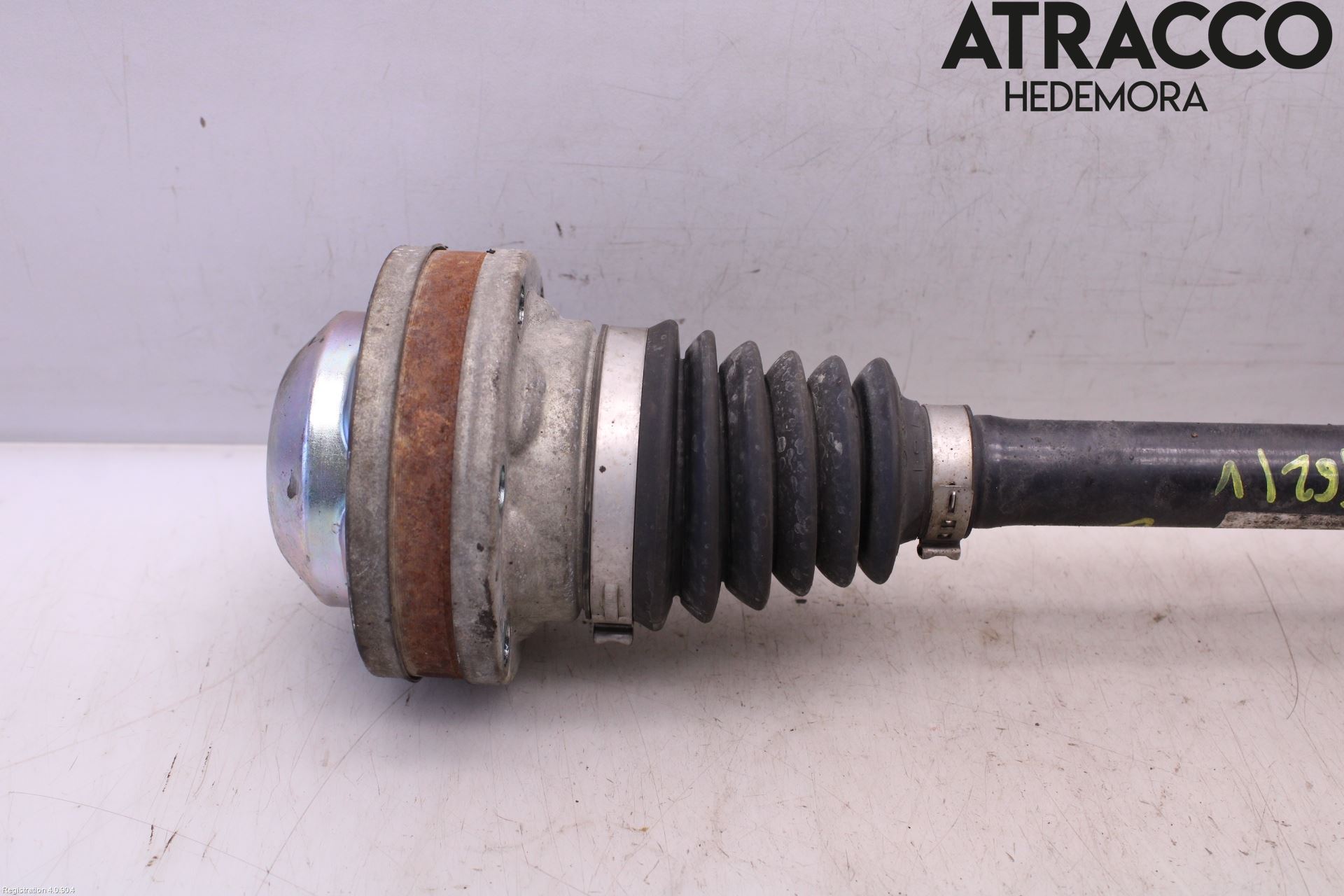 Volkswagen VW GOLF VI 09-13 Drivaxel Fram Vänster