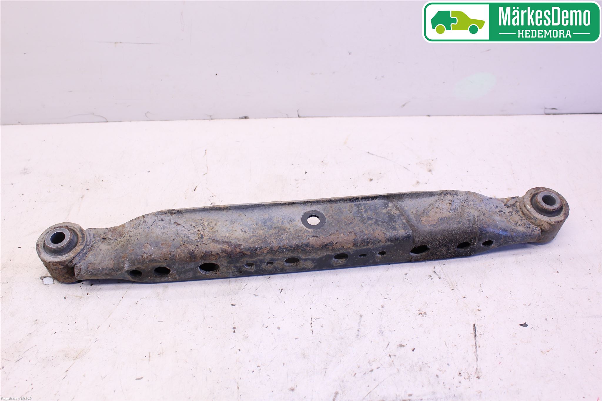 Nissan QASHQAI 10-14 Bärarm Bak Höger
