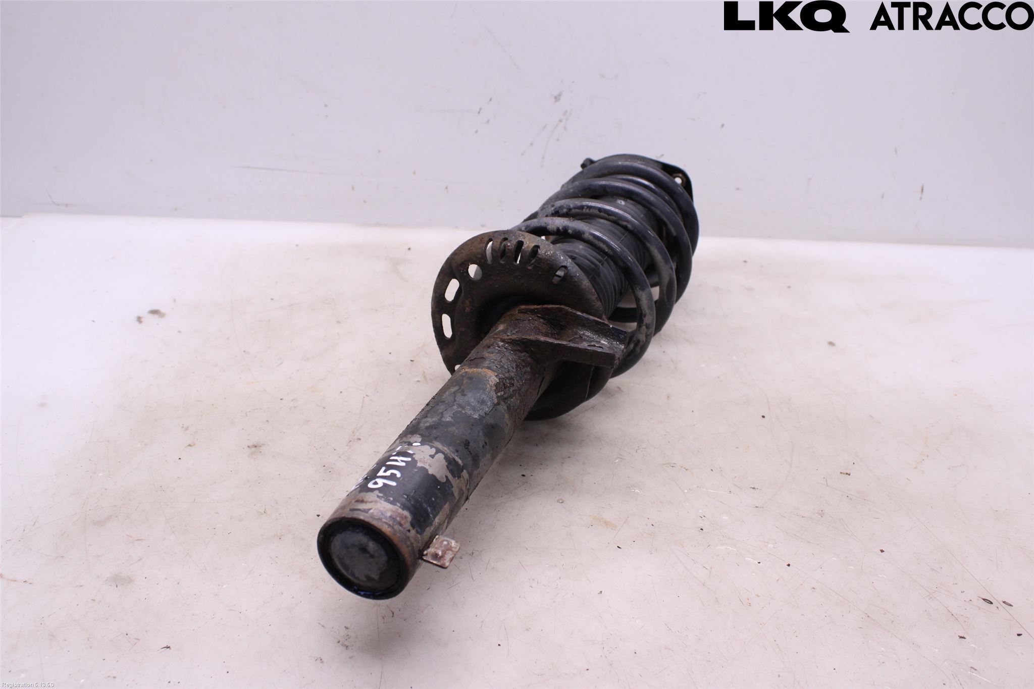 Volkswagen VW PASSAT 11-14 Fjäderben Fram Höger