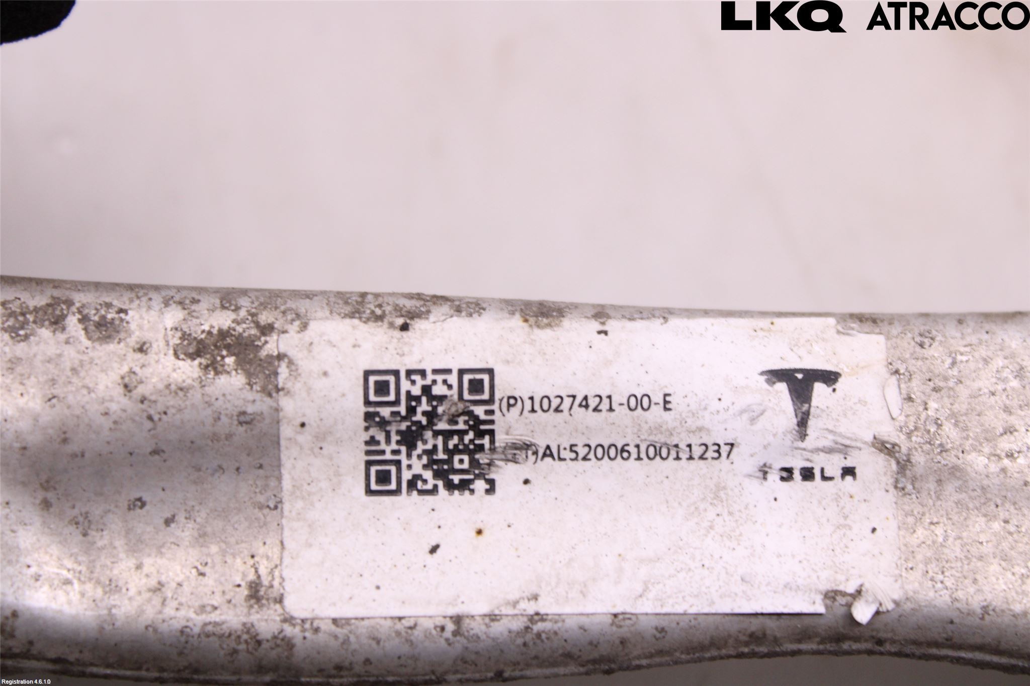 Tesla MODEL X 16- Bärarm Bak Övre Höger