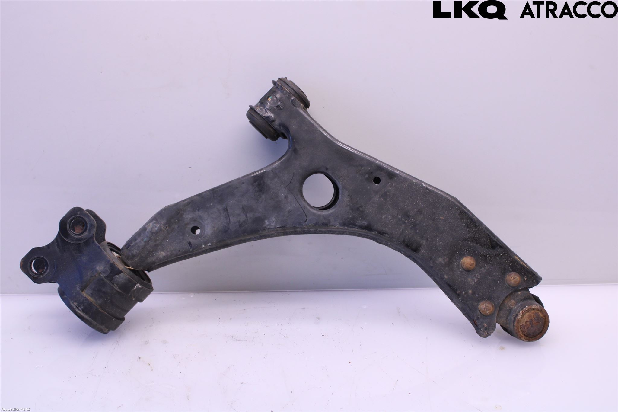 Ford FOCUS 08-11 Bärarm Fram Undre Vä