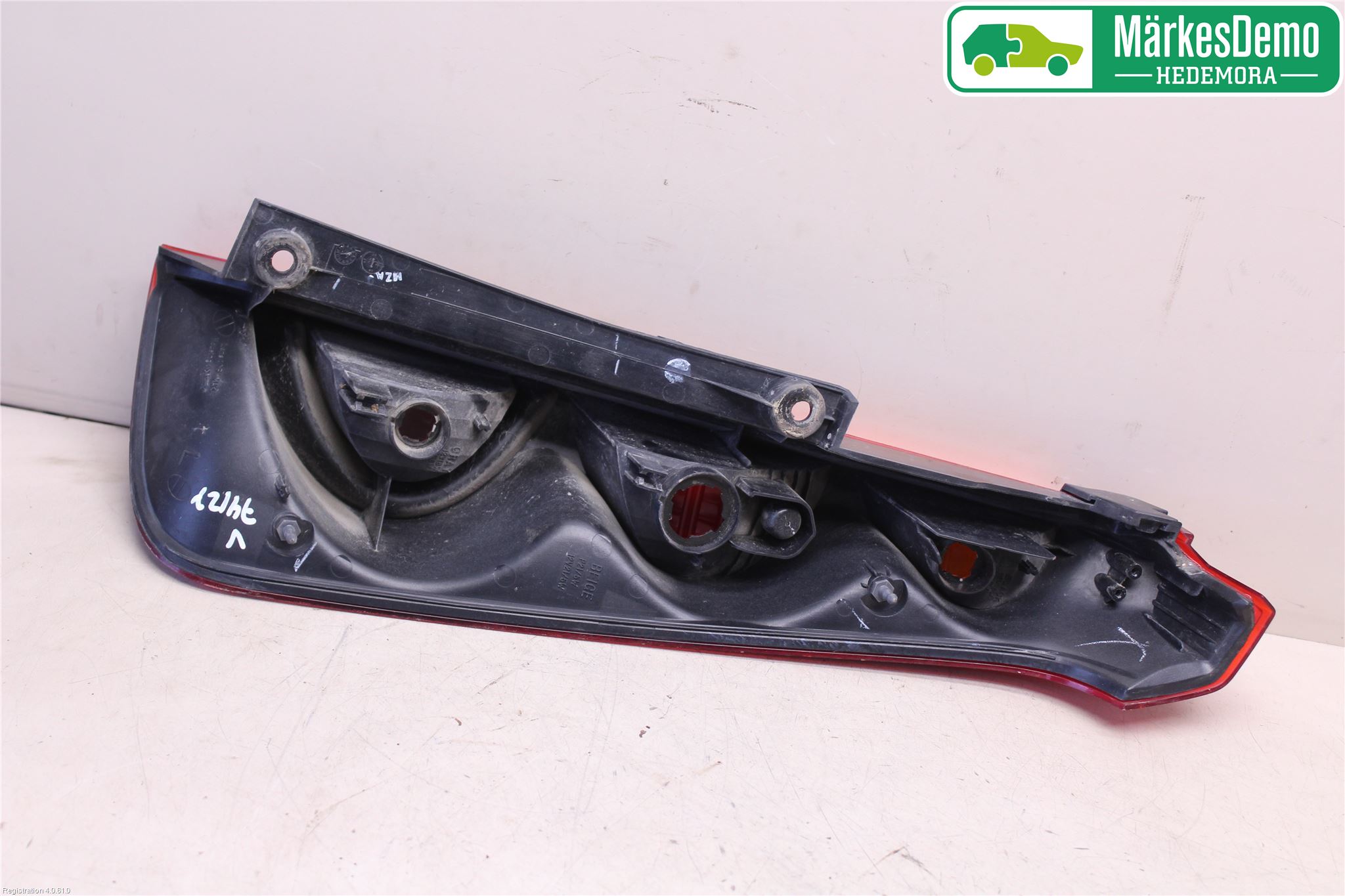 Nissan NOTE E11 06-14 Bakljus Vänster