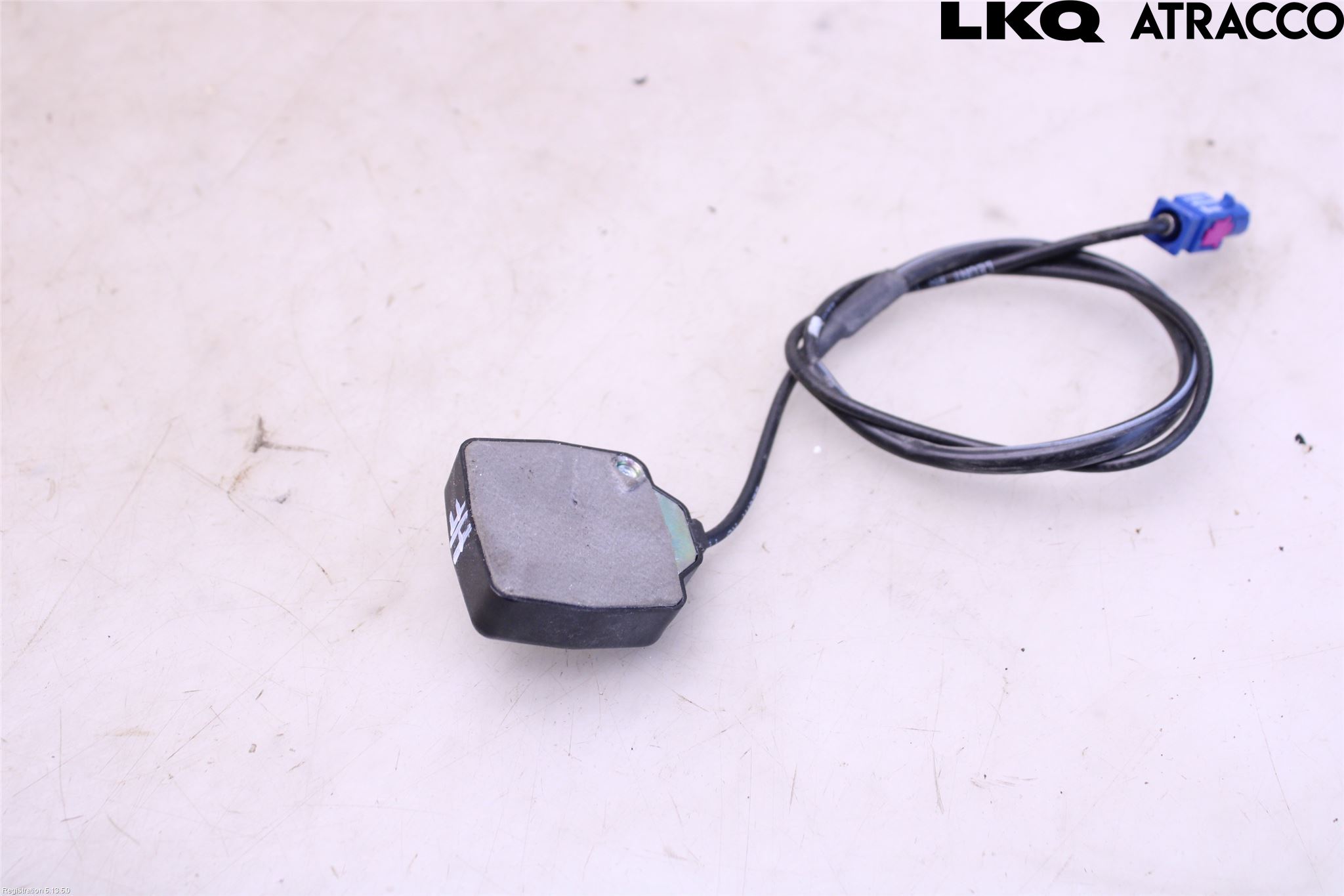 Volkswagen VW TRANSP/CARAVELLE (T6) 16-22 Antenn