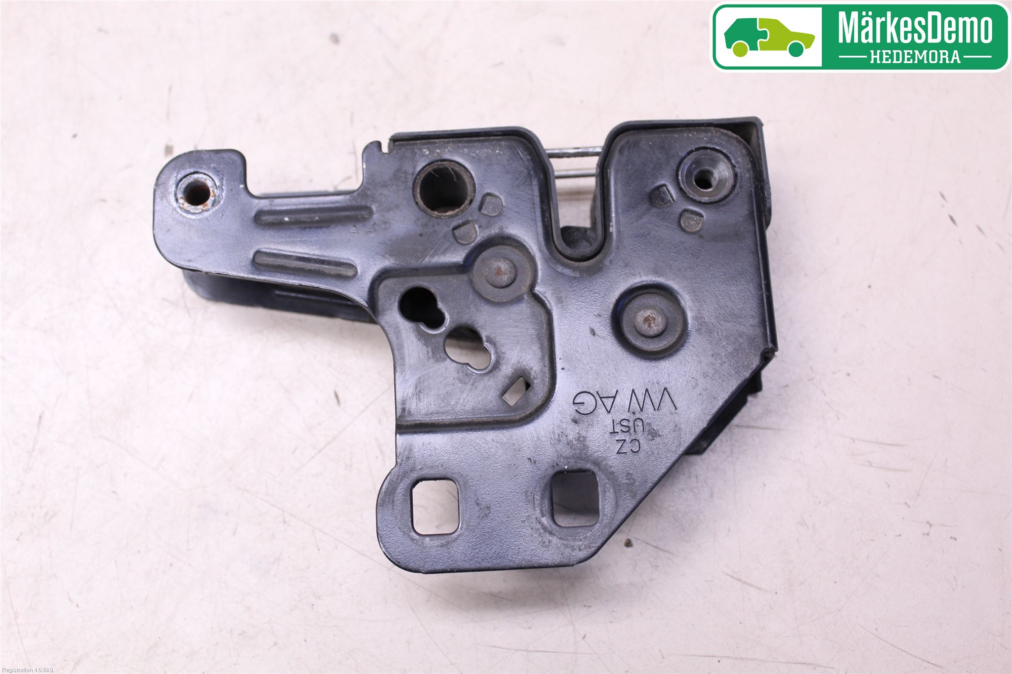 Audi ALLROAD 06-11 Huvlås