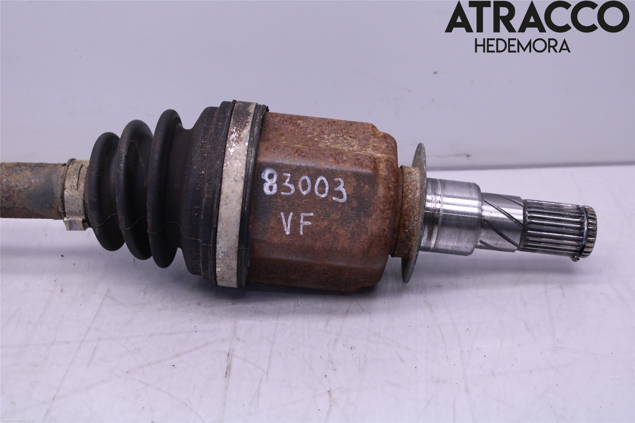 Nissan NAVARA 05-16 Drivaxel Fram Vänster