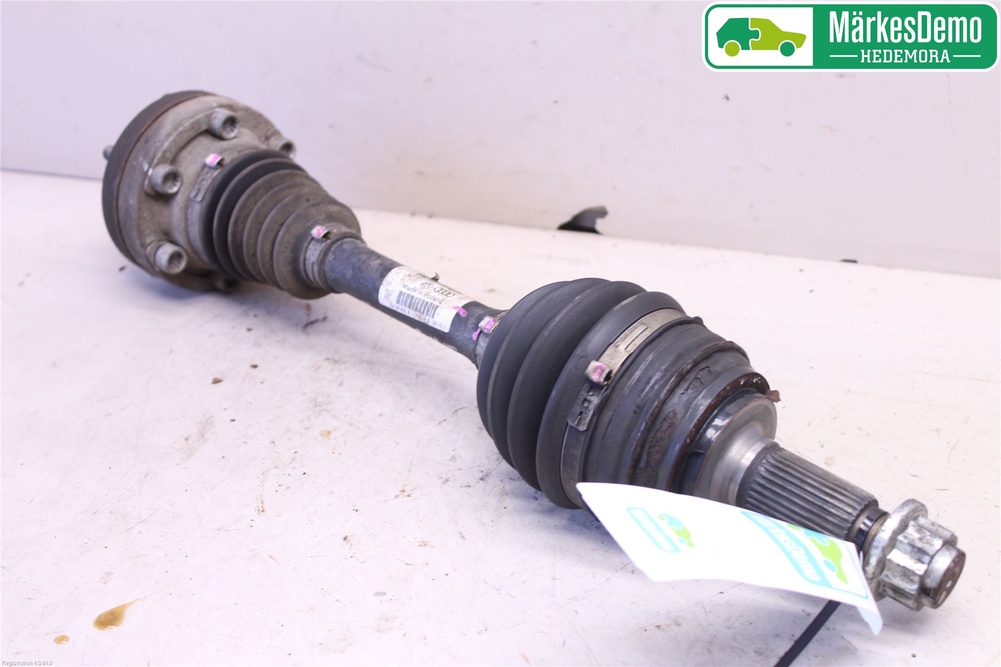 Volkswagen VW TOUAREG 7P 11-18 Drivaxel Fram Höger