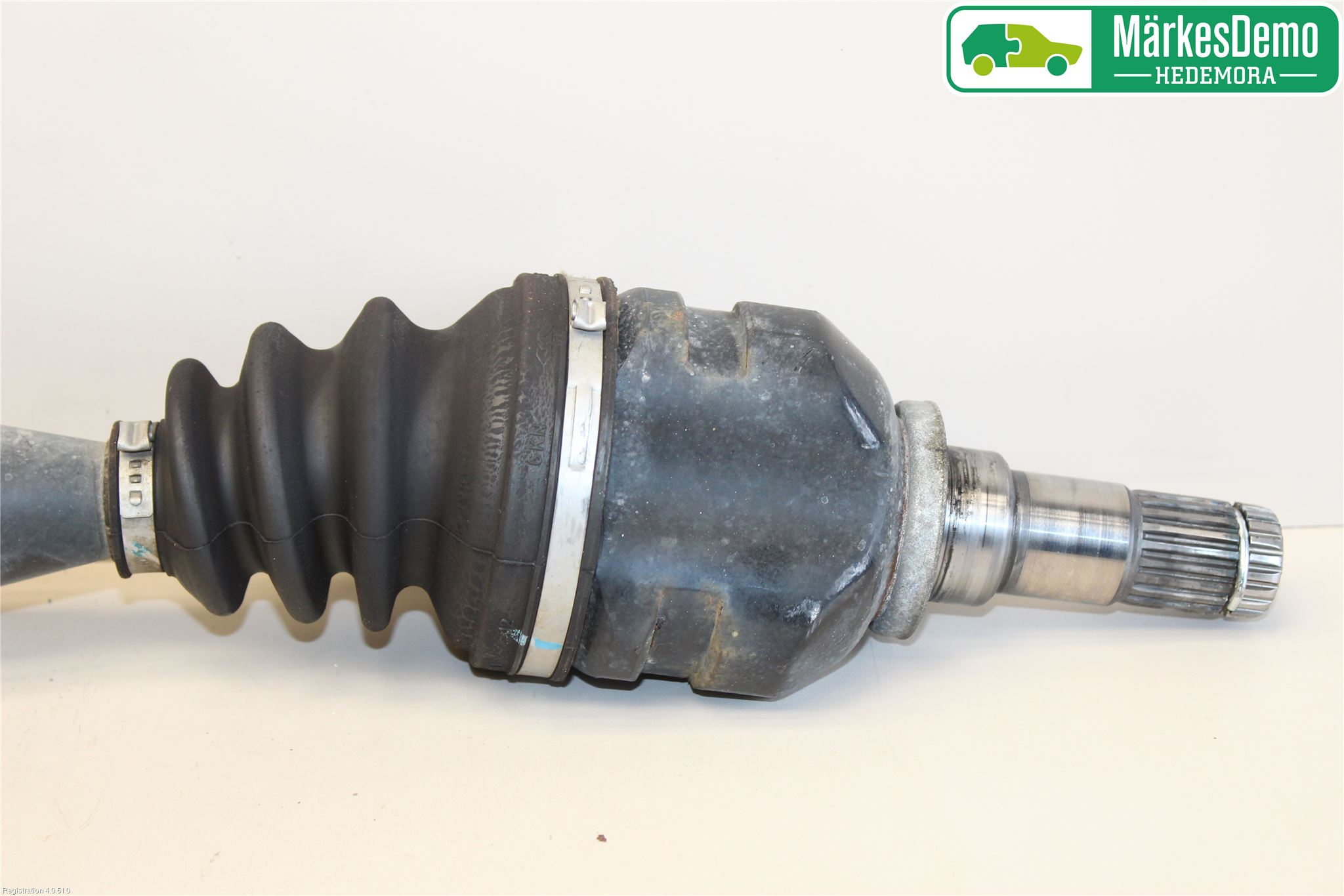 Toyota AURIS 10-12 Drivaxel Fram Höger