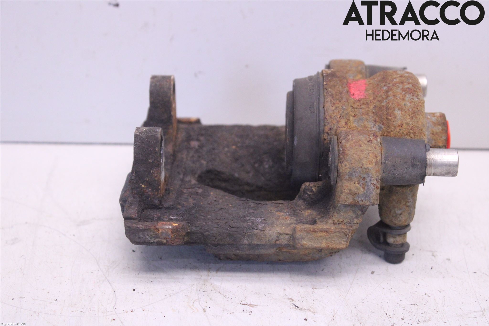 BMW 1 E87/81 5D/3D 03-11 Bromsok Bak Höger