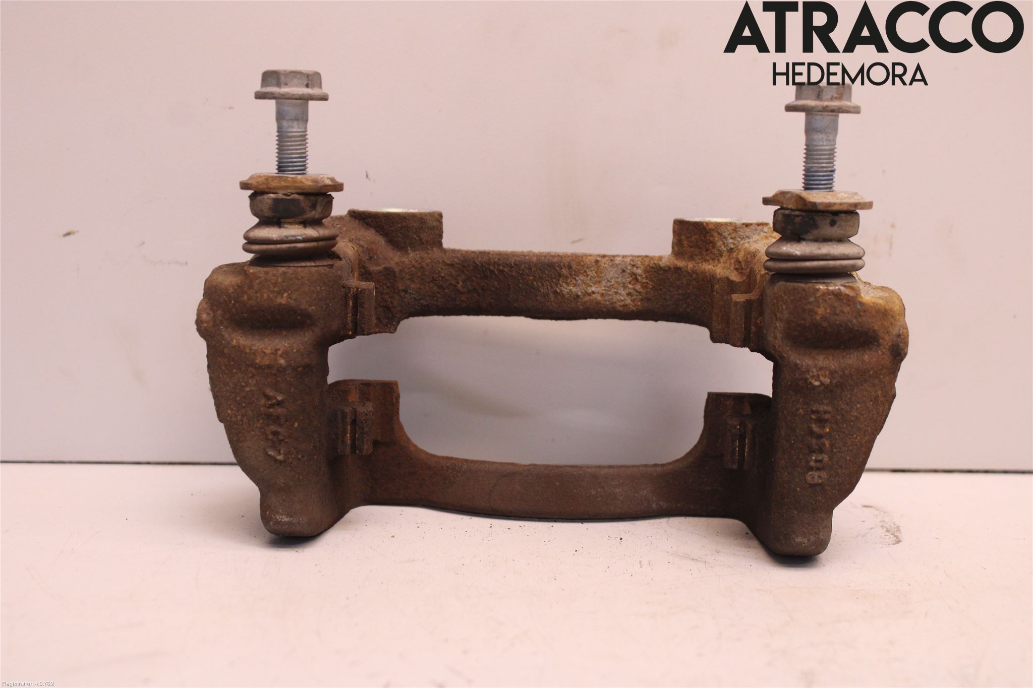 Toyota AURIS 13-19 Bromsokshållare