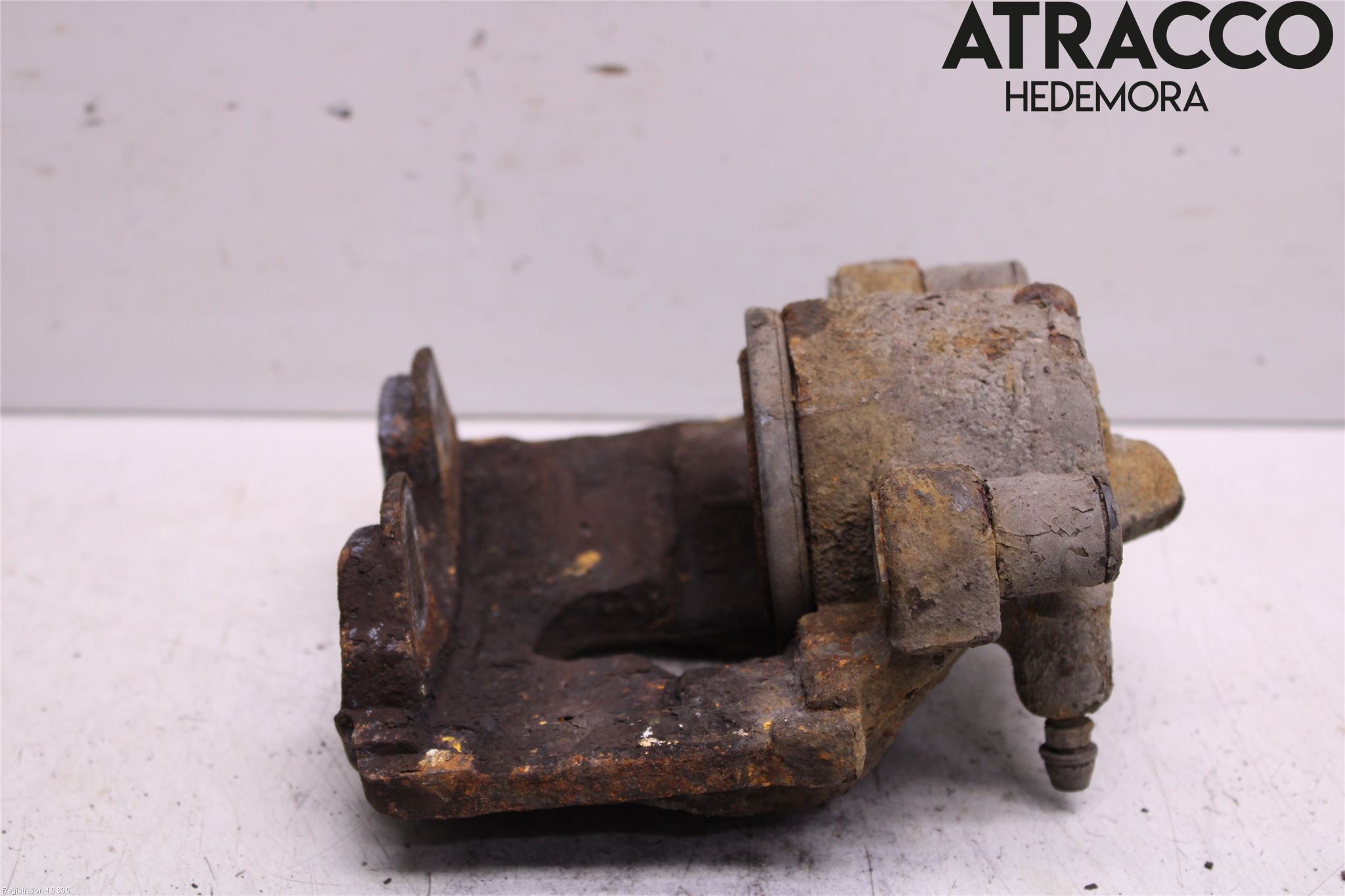 Toyota AVENSIS 98-02 Bromsok Fram Höger