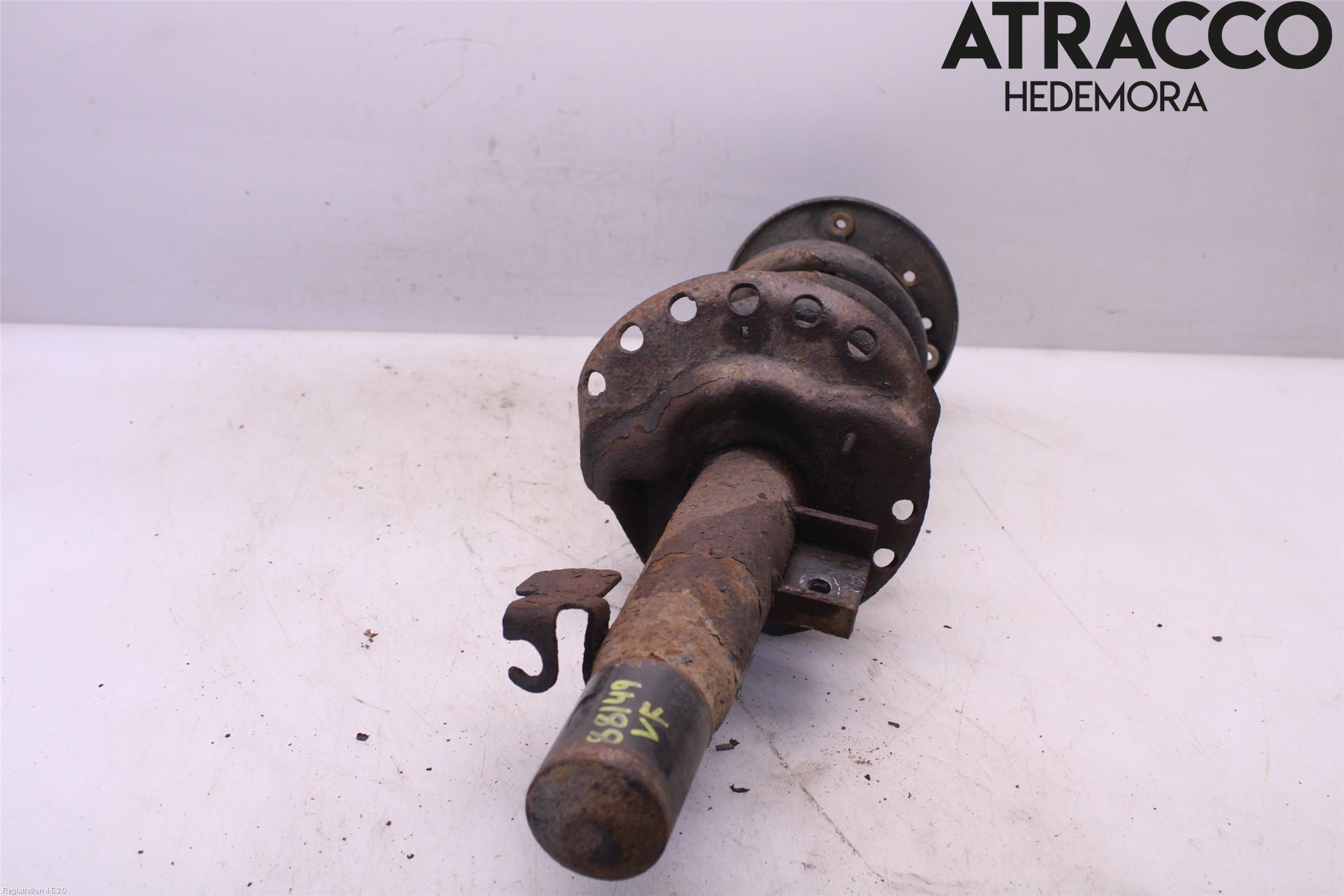 Volvo V70 08-13 Fjäderben Fram Vänster