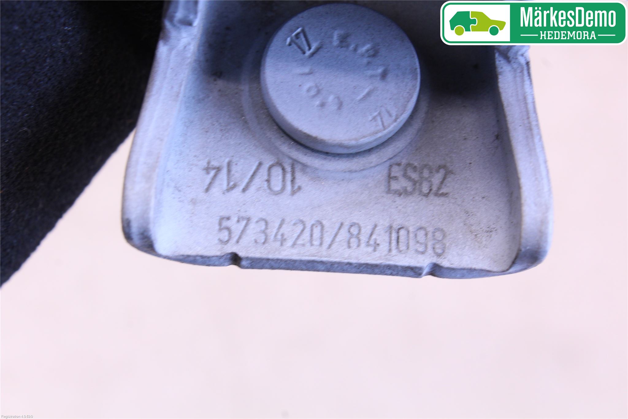 Citroen C3 10-17 Bakluckegångjärn Hö