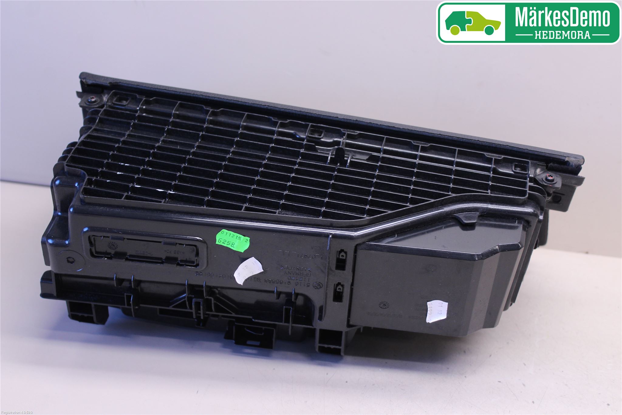 BMW 5 F10/F11/F18 09-17 Handskfack