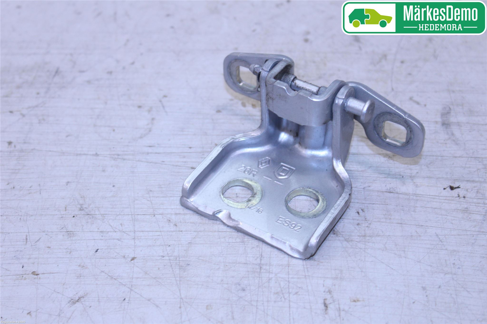 Dacia SANDERO/STEPWAY 13-20 Dörrgångjärn