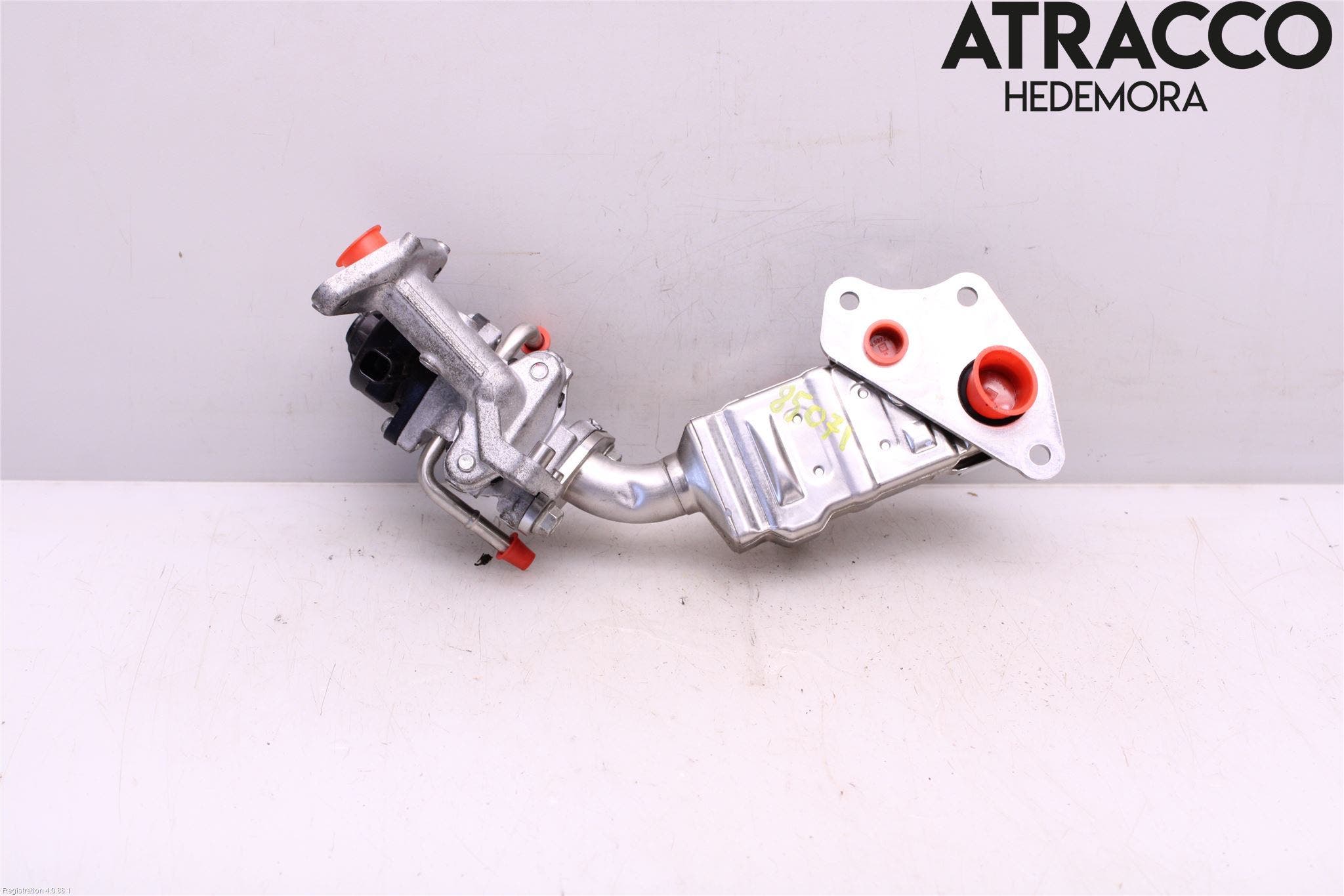 Toyota YARIS XP21 20- Avgaskylare