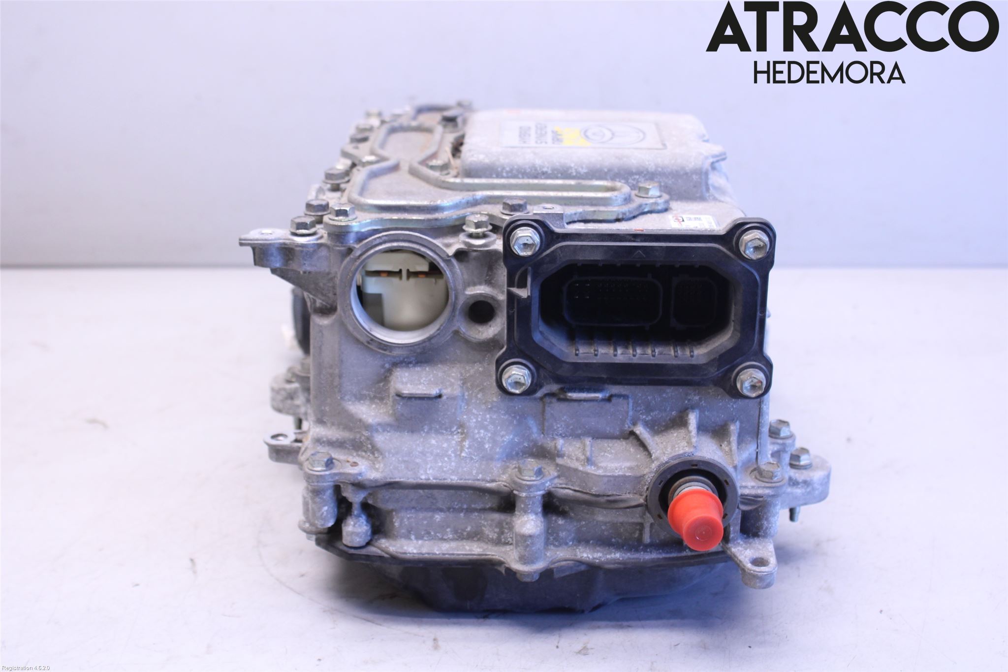 Toyota YARIS XP130 15-20 Hybridconverter