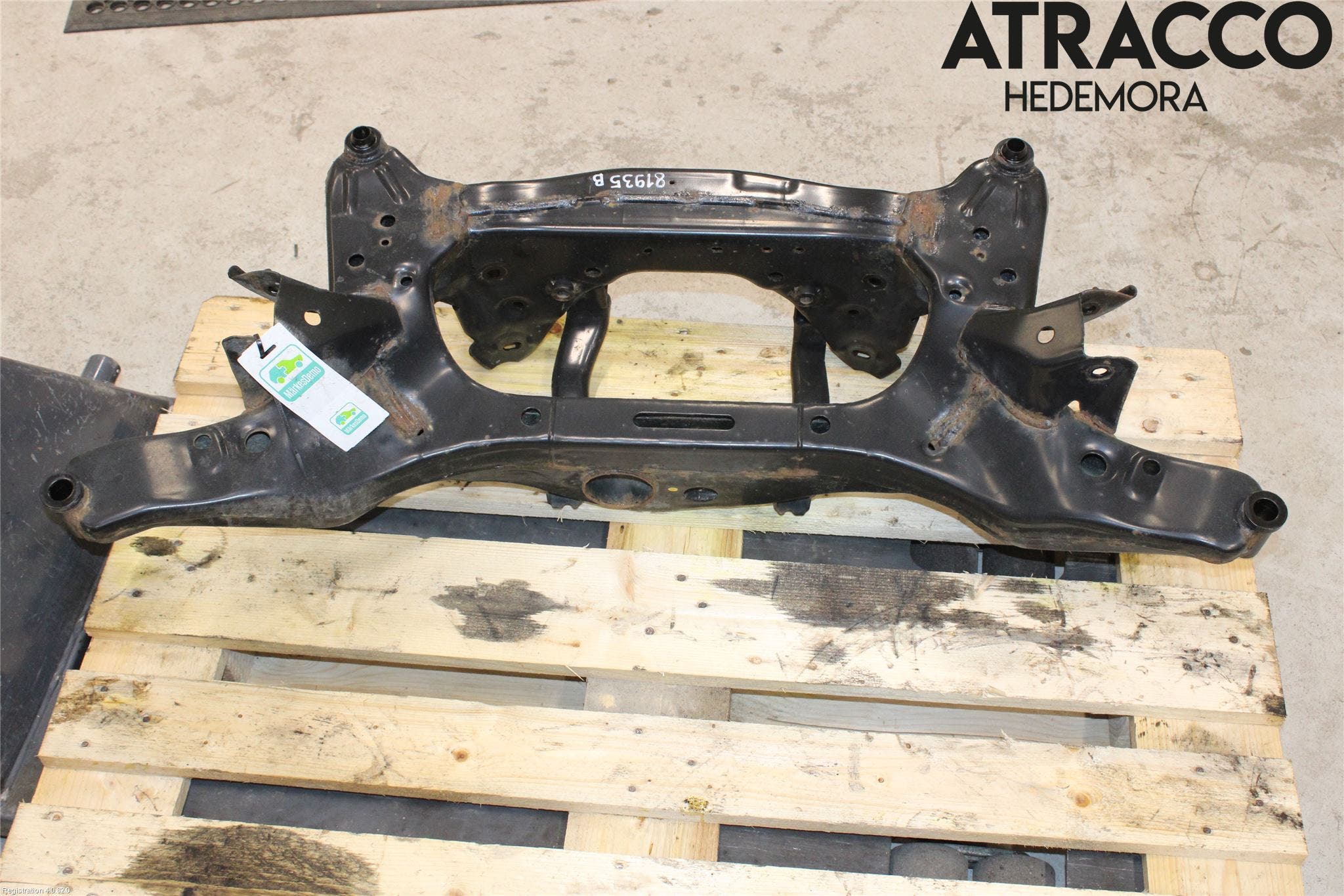 Nissan X-TRAIL 14-21 Bakaxelbalk