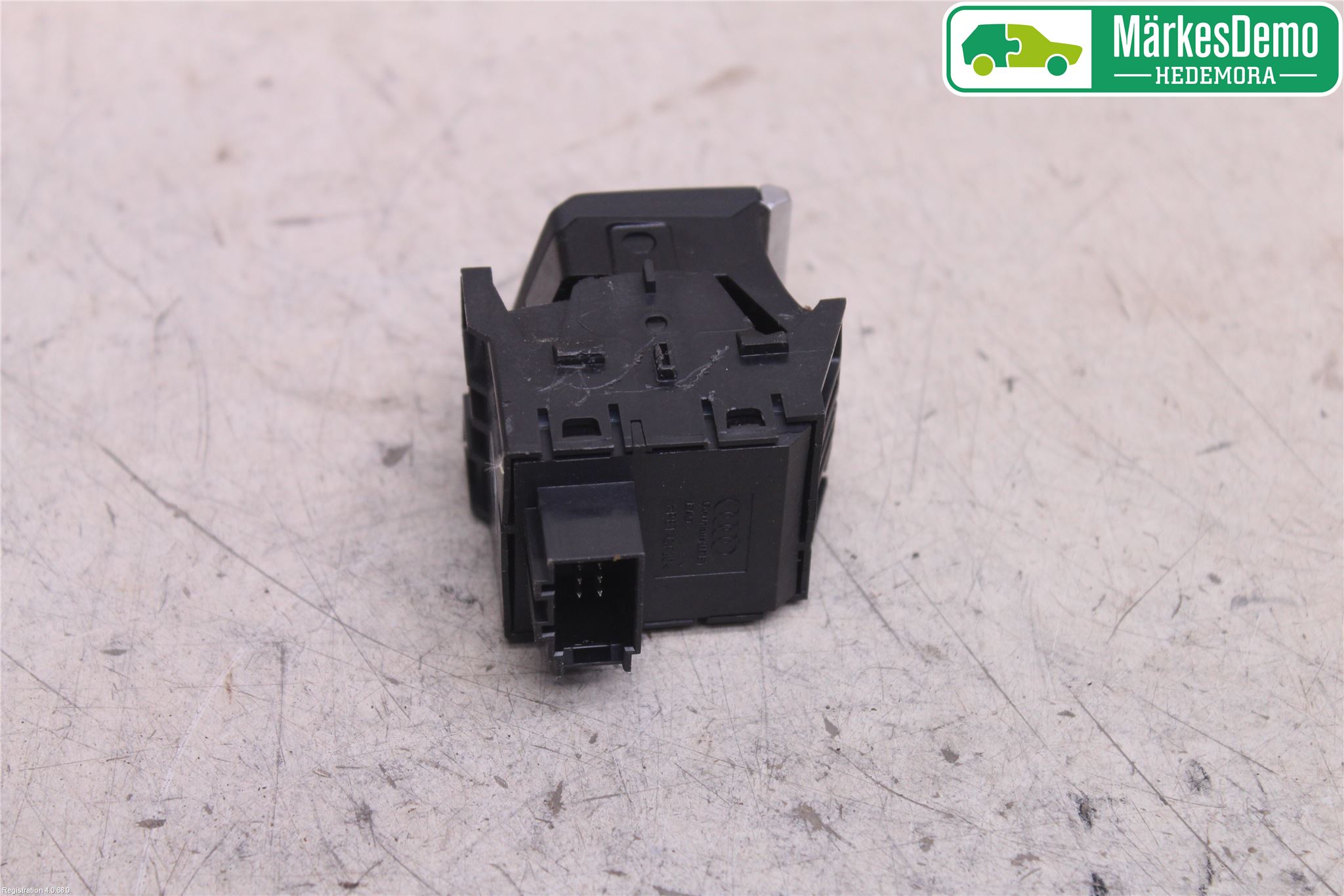 Audi A4/S4 B9 16-19 Strömställare Parkeringsbroms