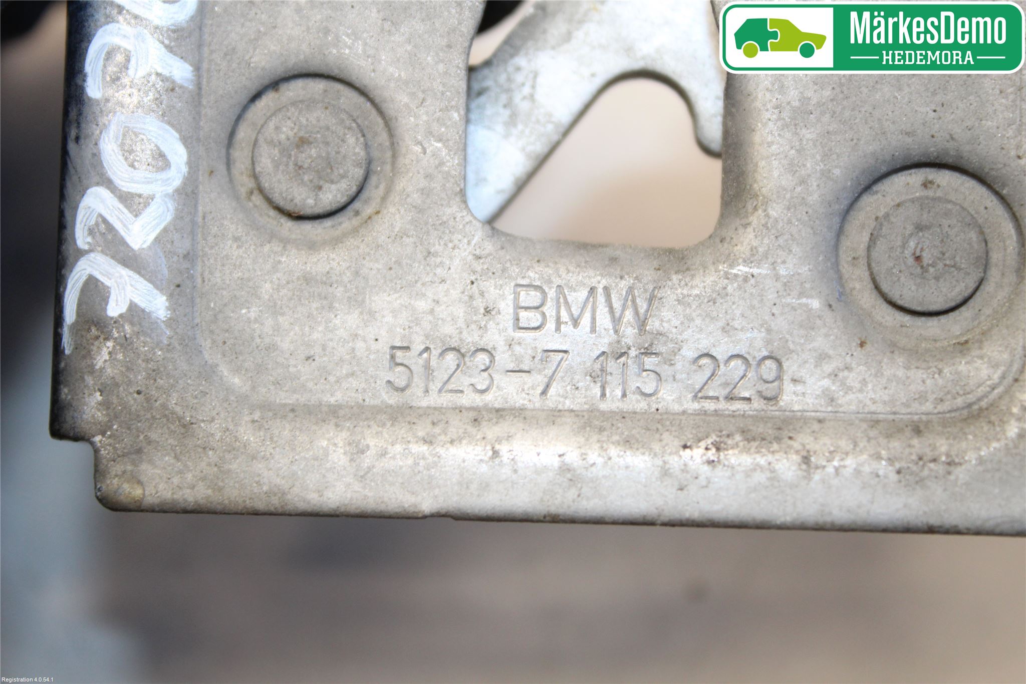 BMW 5 E60/61 Sed/Tou 02-10 Huvlås