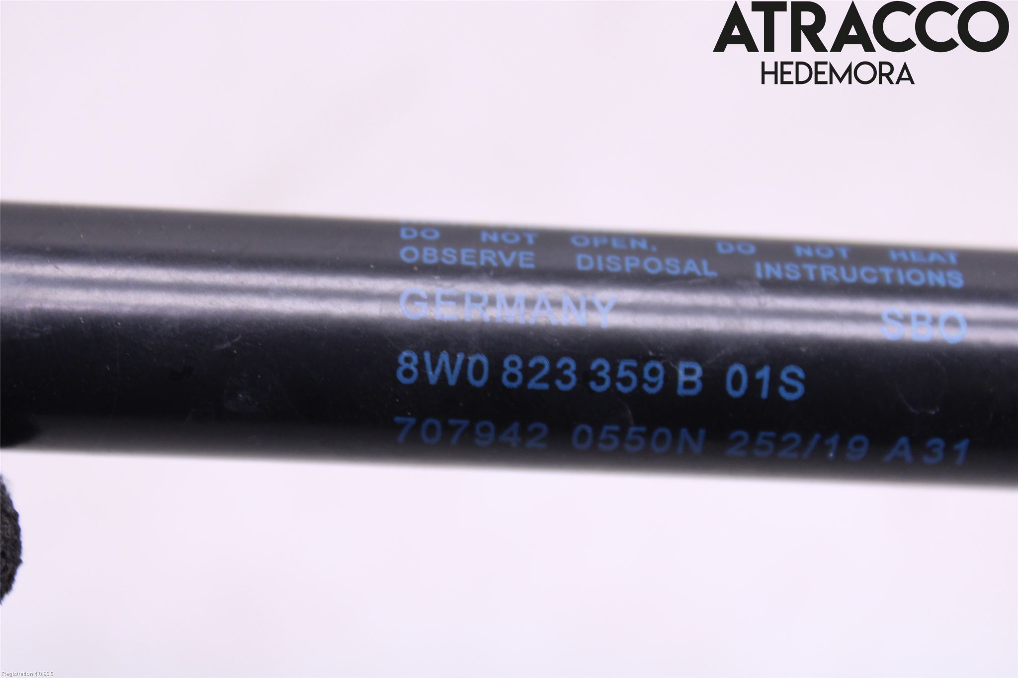 Audi A4 ALLROAD 17- Gasfjäder Motorhuv