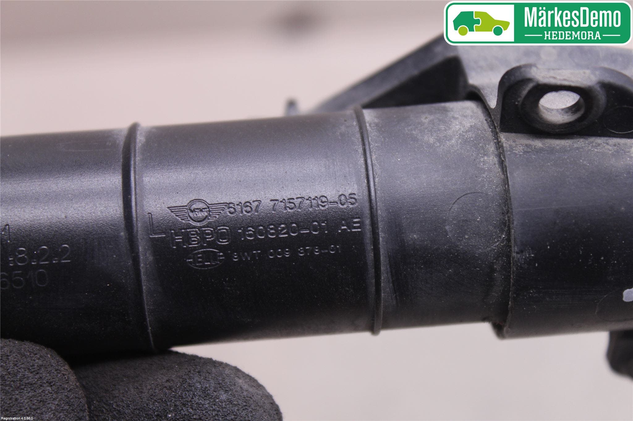 Mini CLUBMAN R55 06-14 Spolarmunstycke Strålkastare