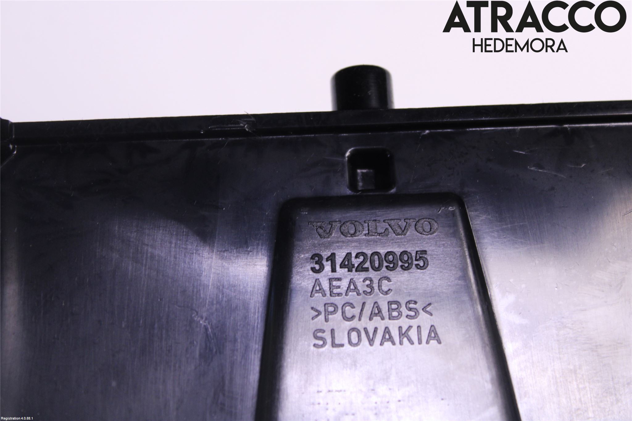 Volvo V90 17->> Inredning Armstöd