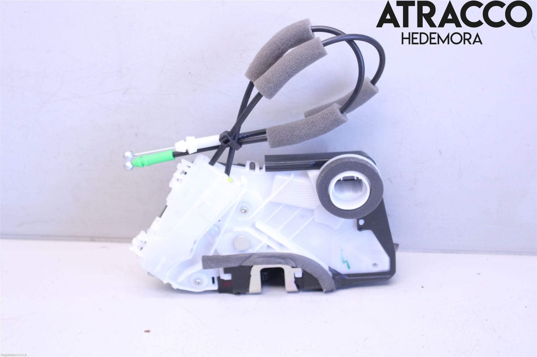 Toyota YARIS XP21 20- Låskista-Dörrlås