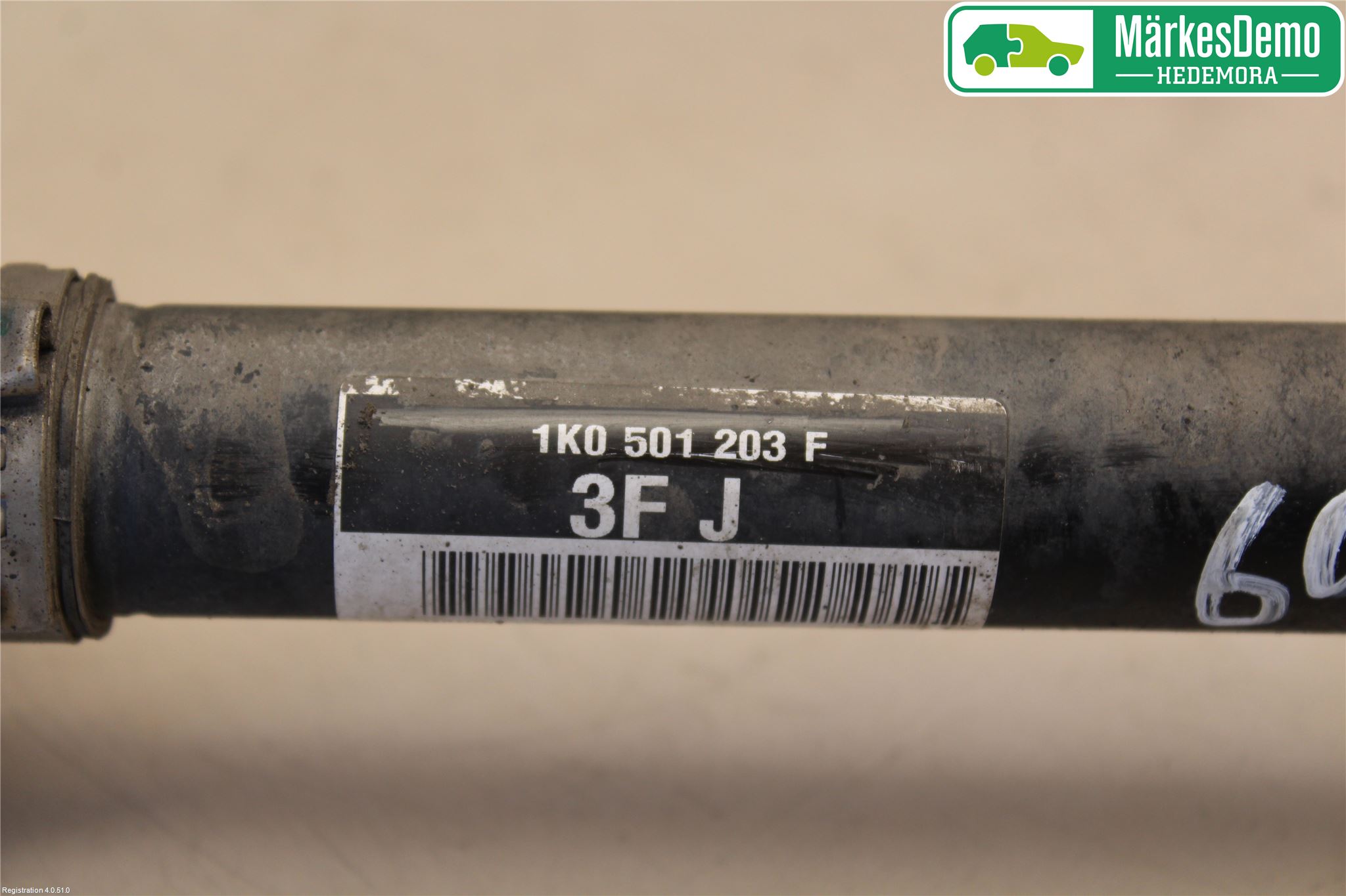 Volkswagen VW PASSAT 11-14 Drivaxel Bak Vänster