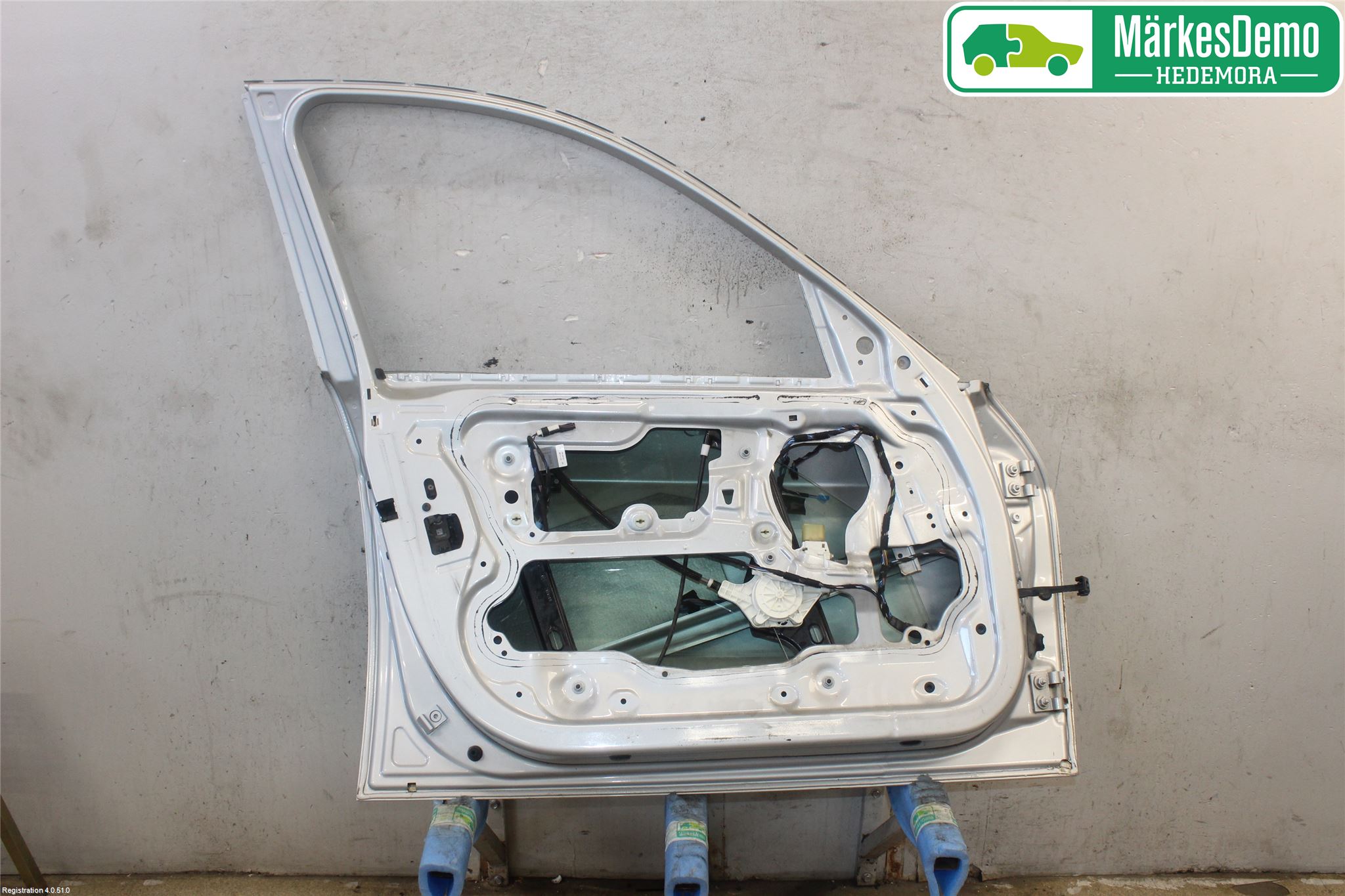 BMW 3 E90/91 SED/TOU 05-12 Dörr Fram Vänster