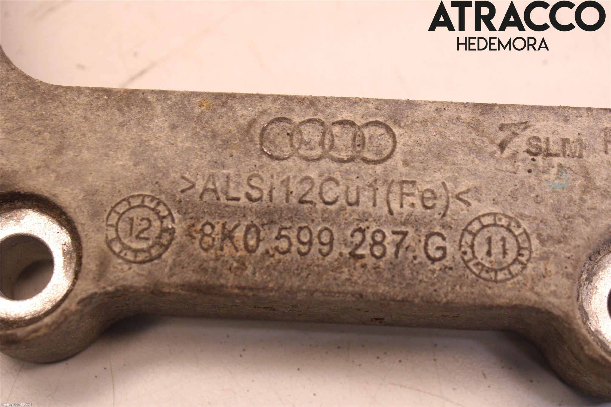 Audi A4 12-15 Bakaxel Fäste