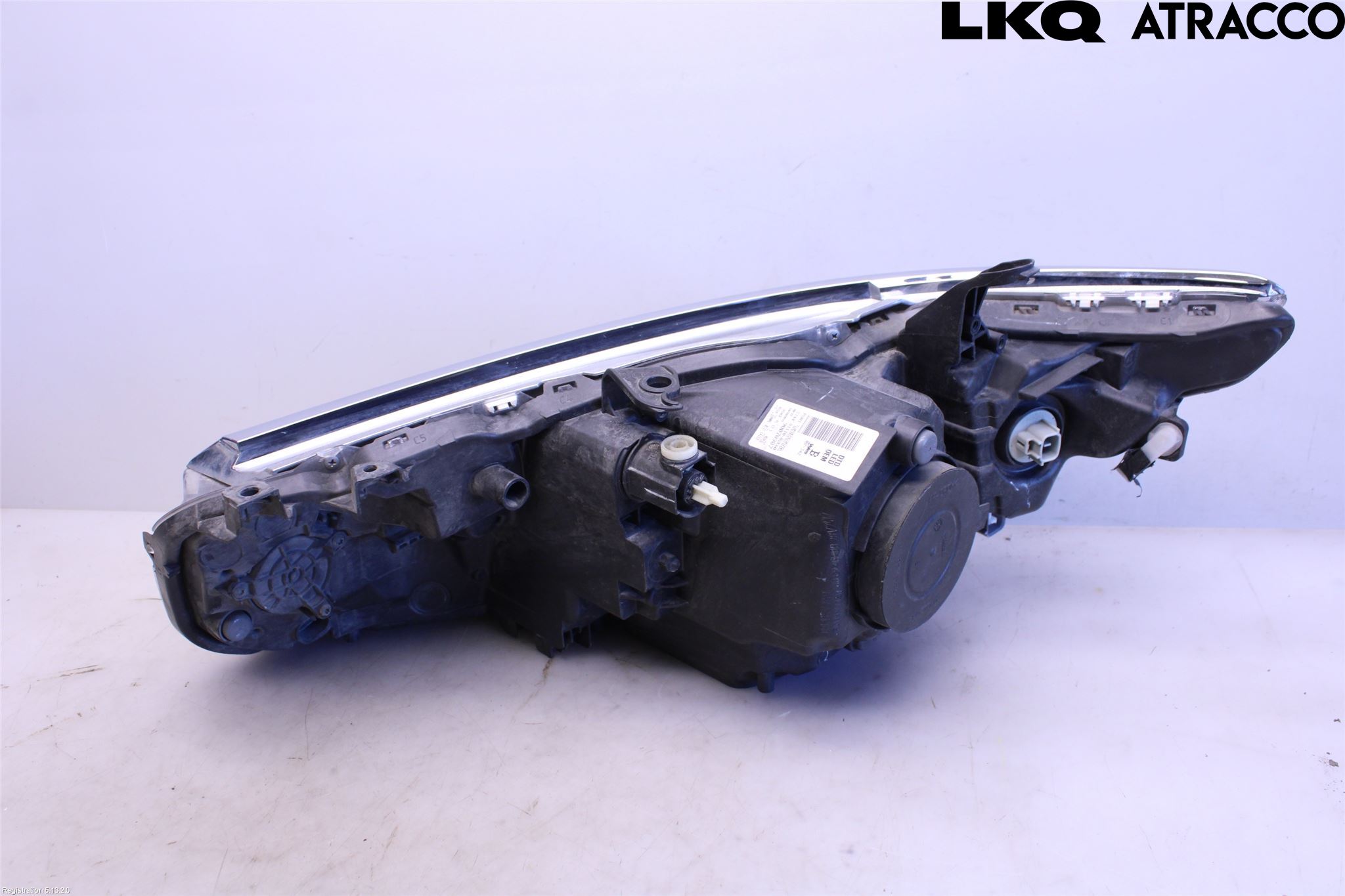 Toyota AURIS 13-19 Strålkastare Höger
