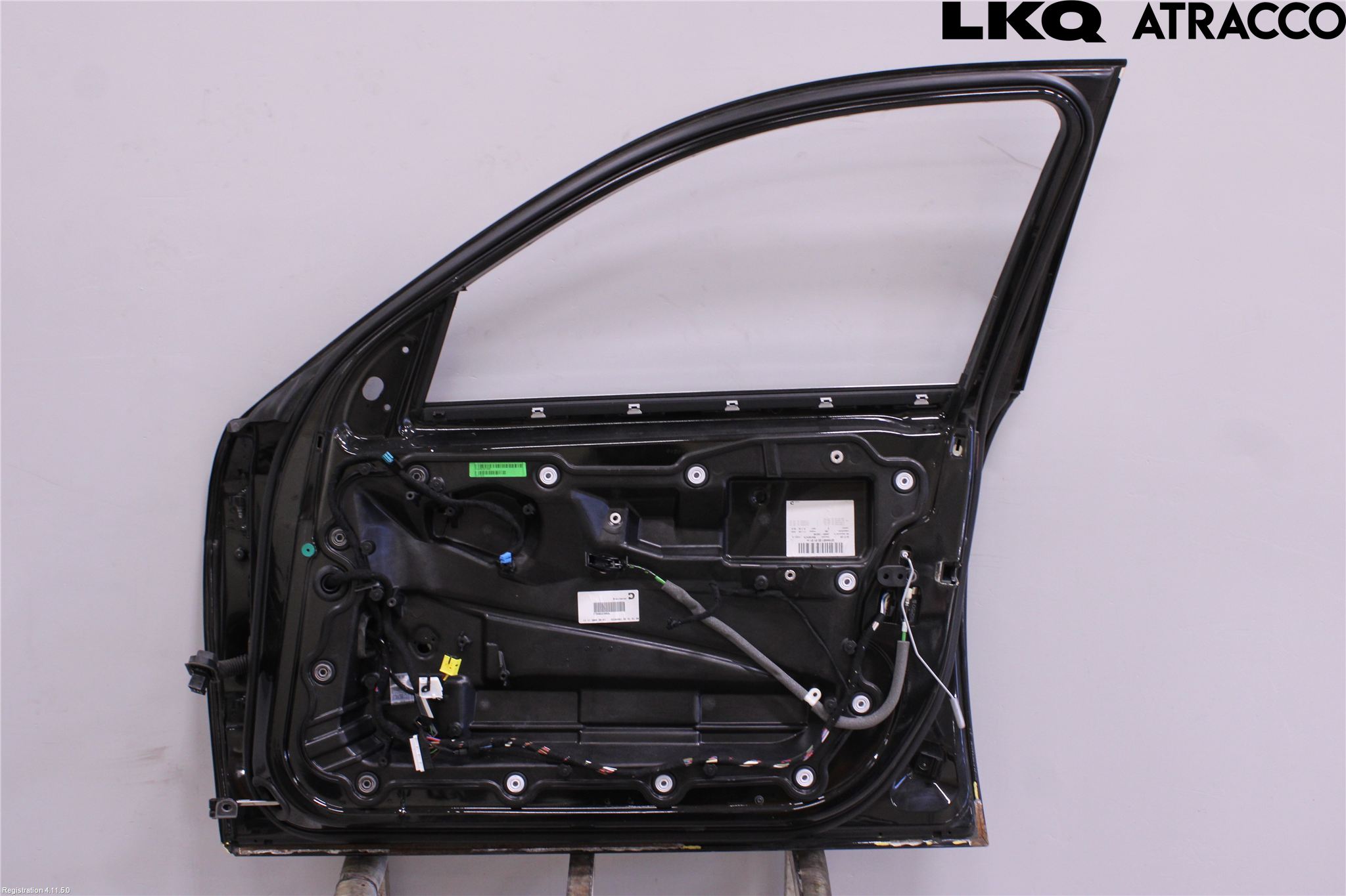 BMW 7 E65/66    00-08 Dörr Fram Höger