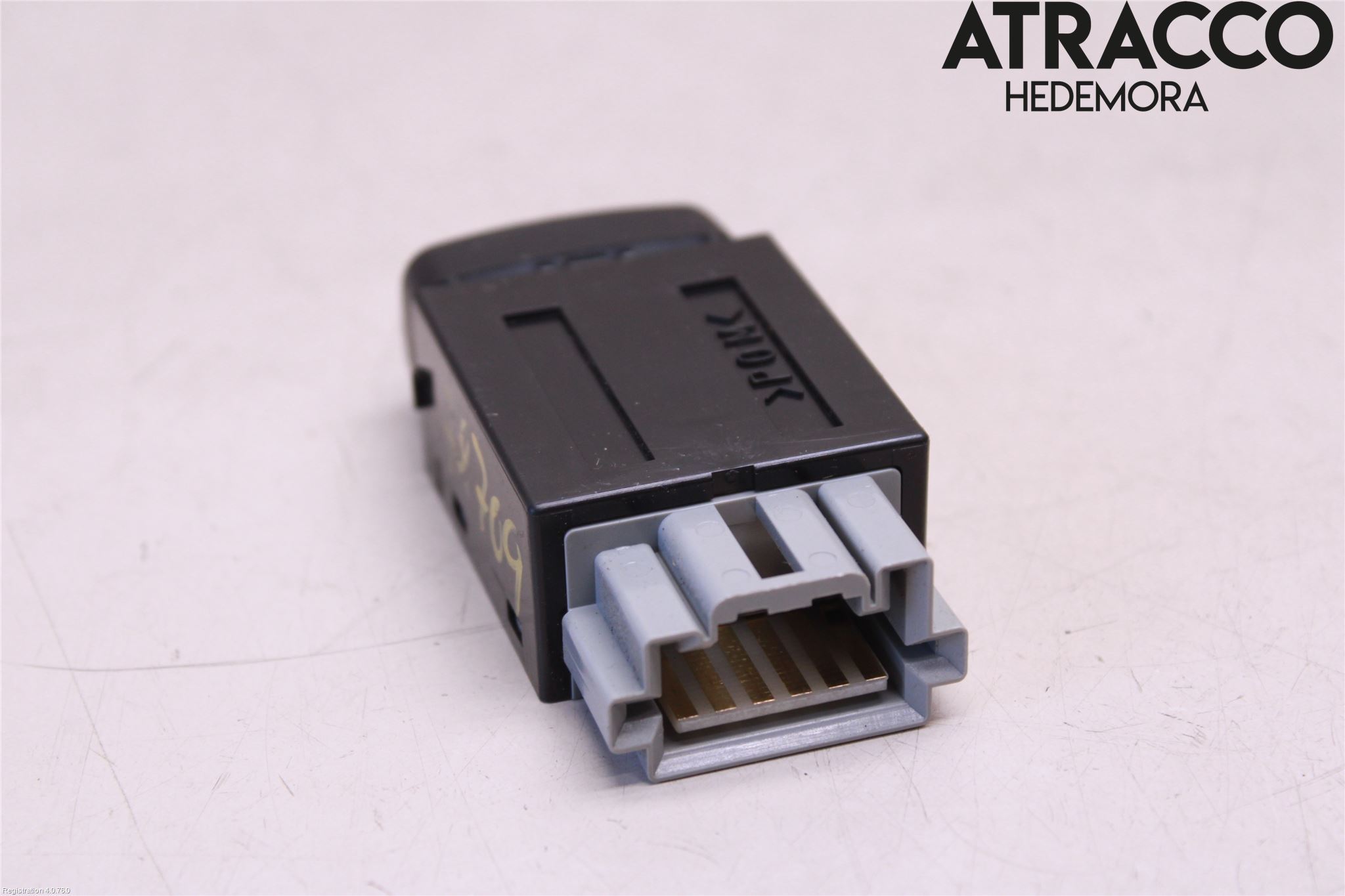 Mitsubishi L200 06-15 Strömställare Övrigt