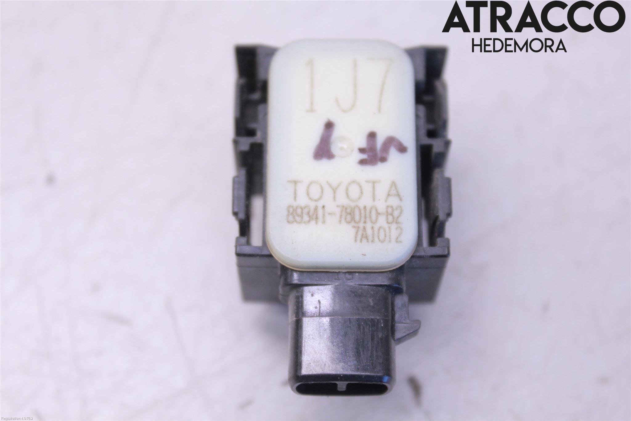 Lexus NX 300h 15-21 Parkeringshjälp Frontsensor