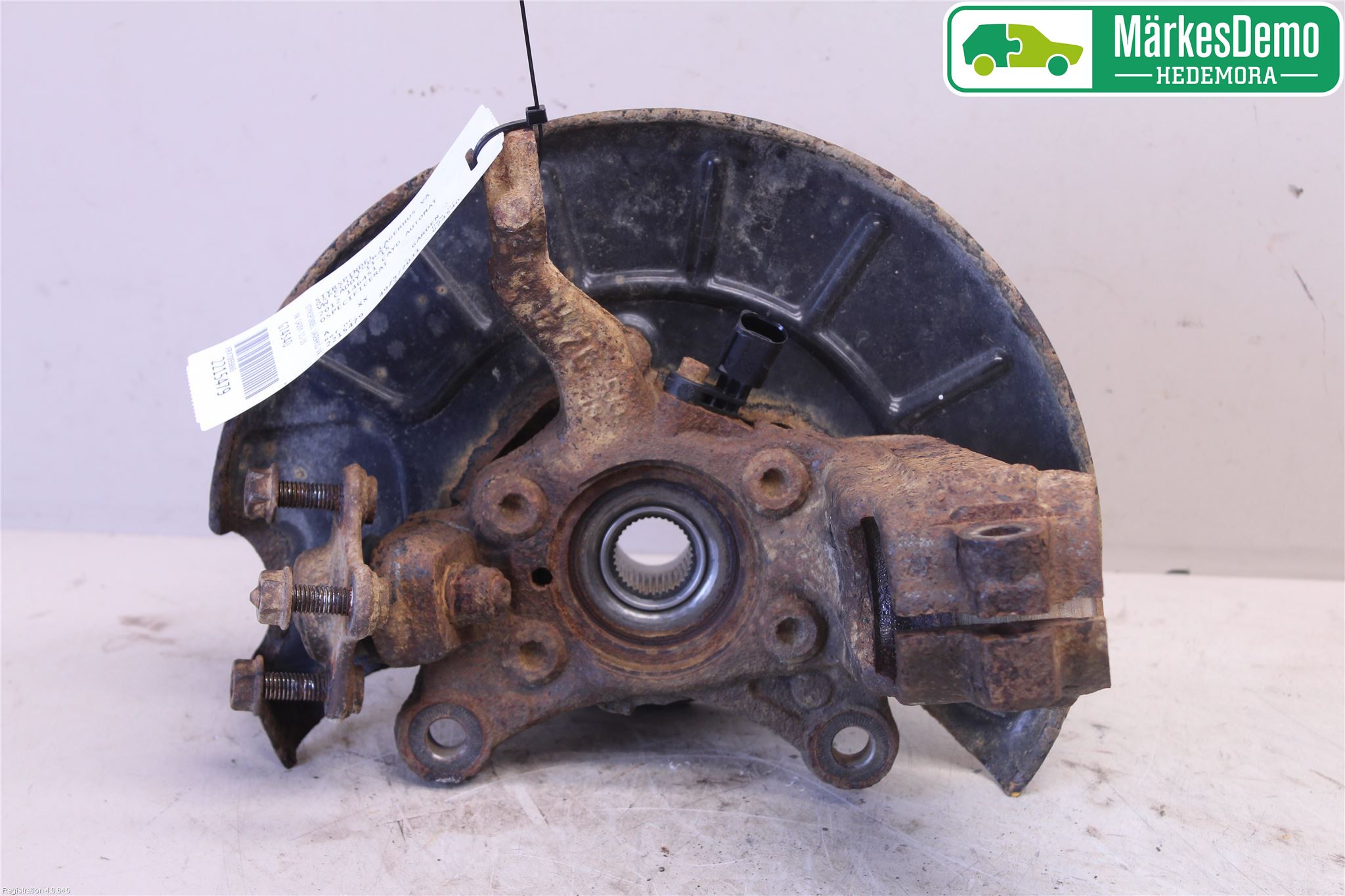 Volkswagen VW CADDY 11-15 Styrspindel Lagerhus Vä