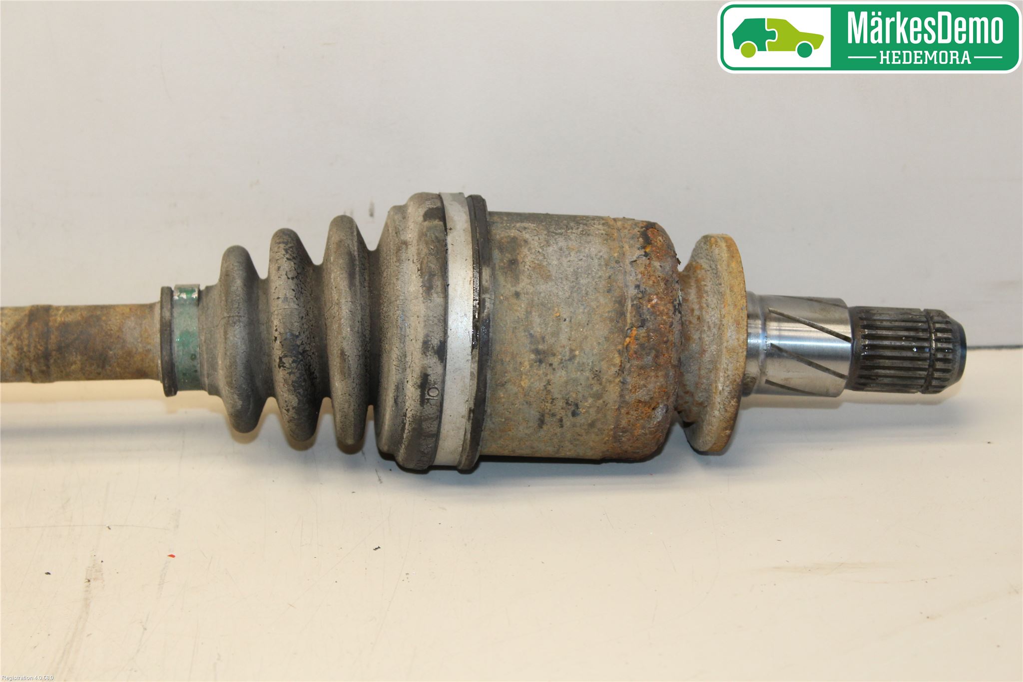 Subaru FORESTER SH  08-13 Drivaxel Bak Höger