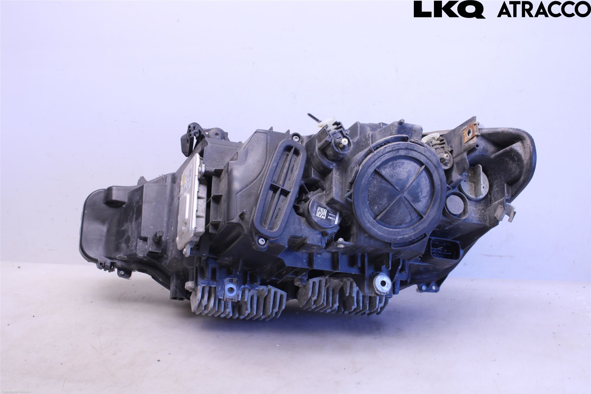 BMW 3 F30/F31/F80 12-19 Strålkastare Höger