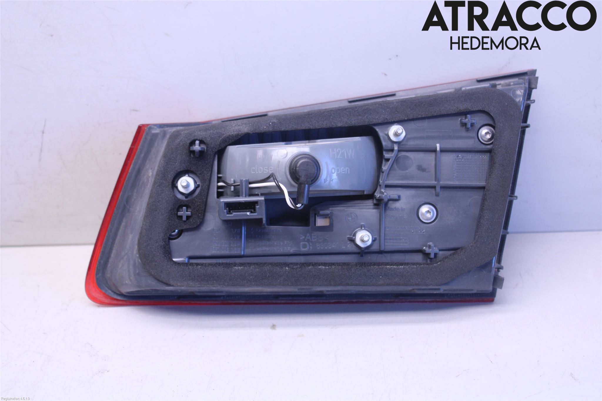 BMW 5 G30/G31/F90 17-23 Bakljus Lucka Vä