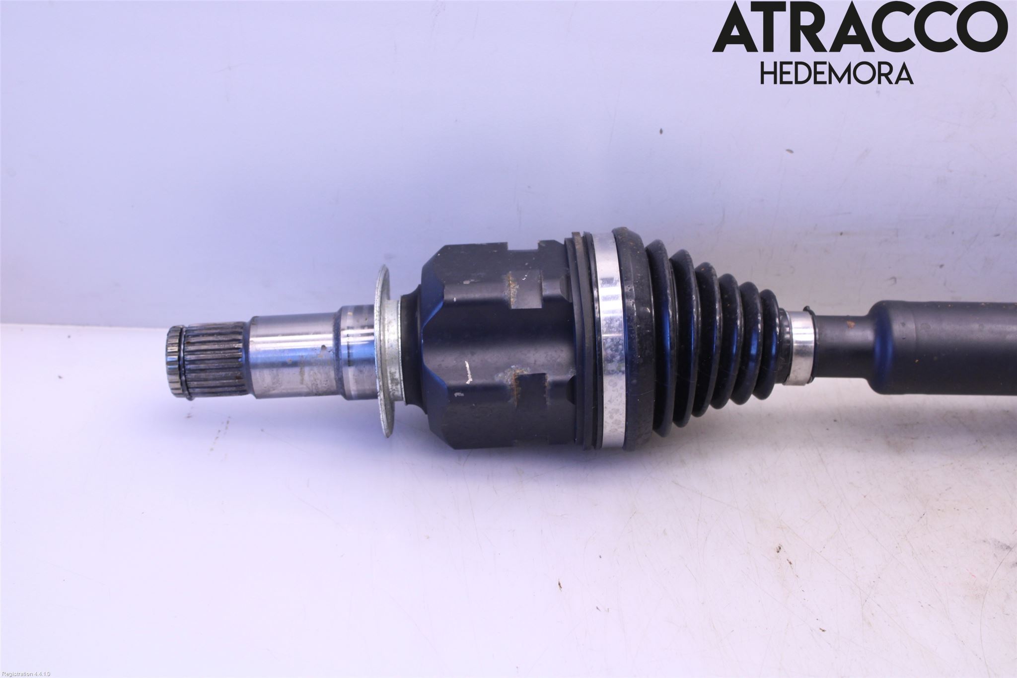 Toyota COROLLA CROSS XG10 22- Drivaxel Fram Höger