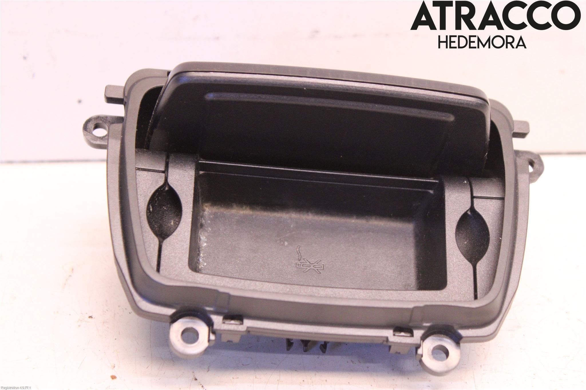 BMW 5 F10/F11/F18 09-17 Instrumentbräda Förvaringsfack