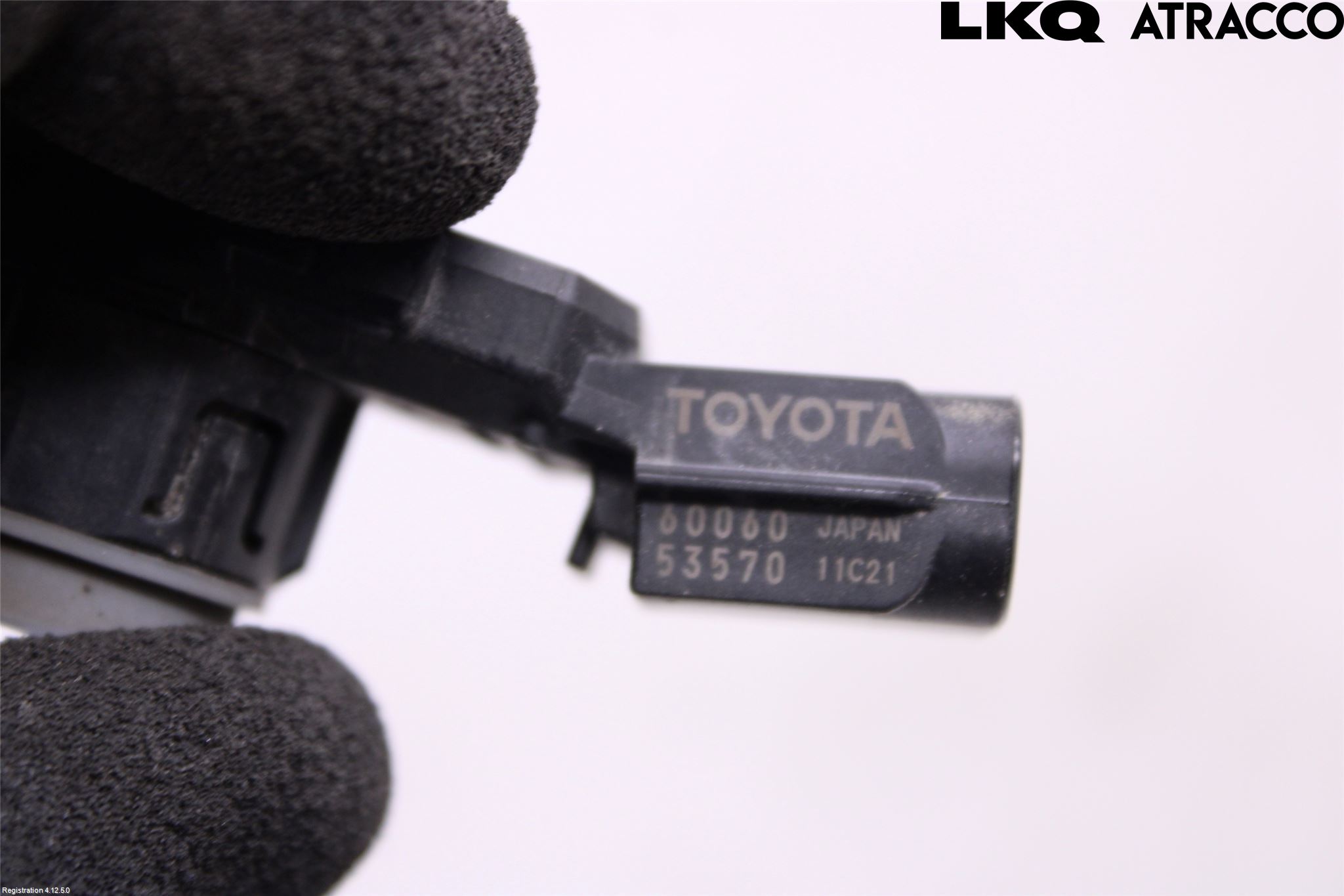 Toyota RAV4 19- Parkeringshjälp Frontsensor