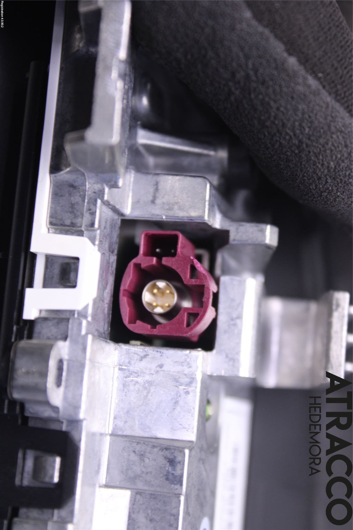 BMW 3 F30/F31/F80 12-19 Bildskärm