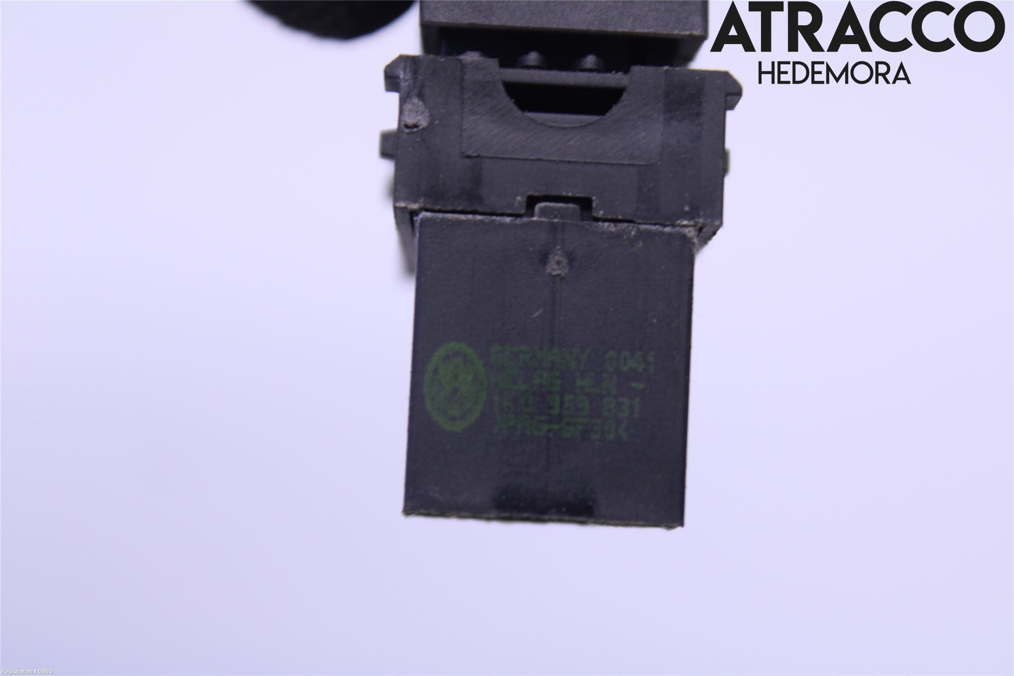 Volkswagen VW SCIROCCO 09-17 Strömställare Baklucka