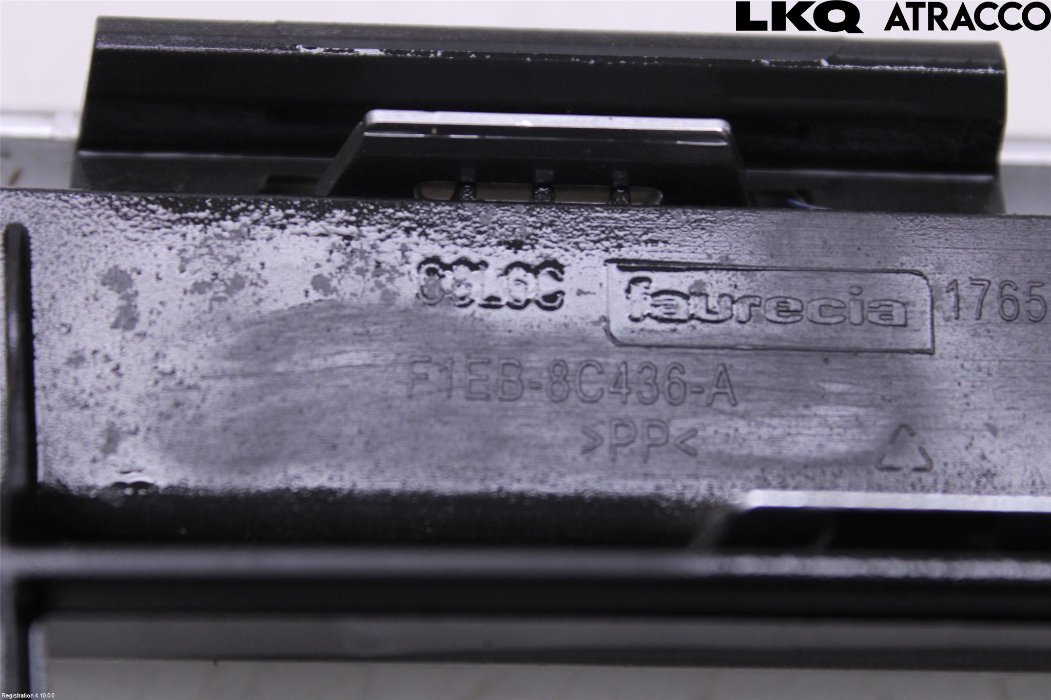 Ford FOCUS 15-18 Grill Komp