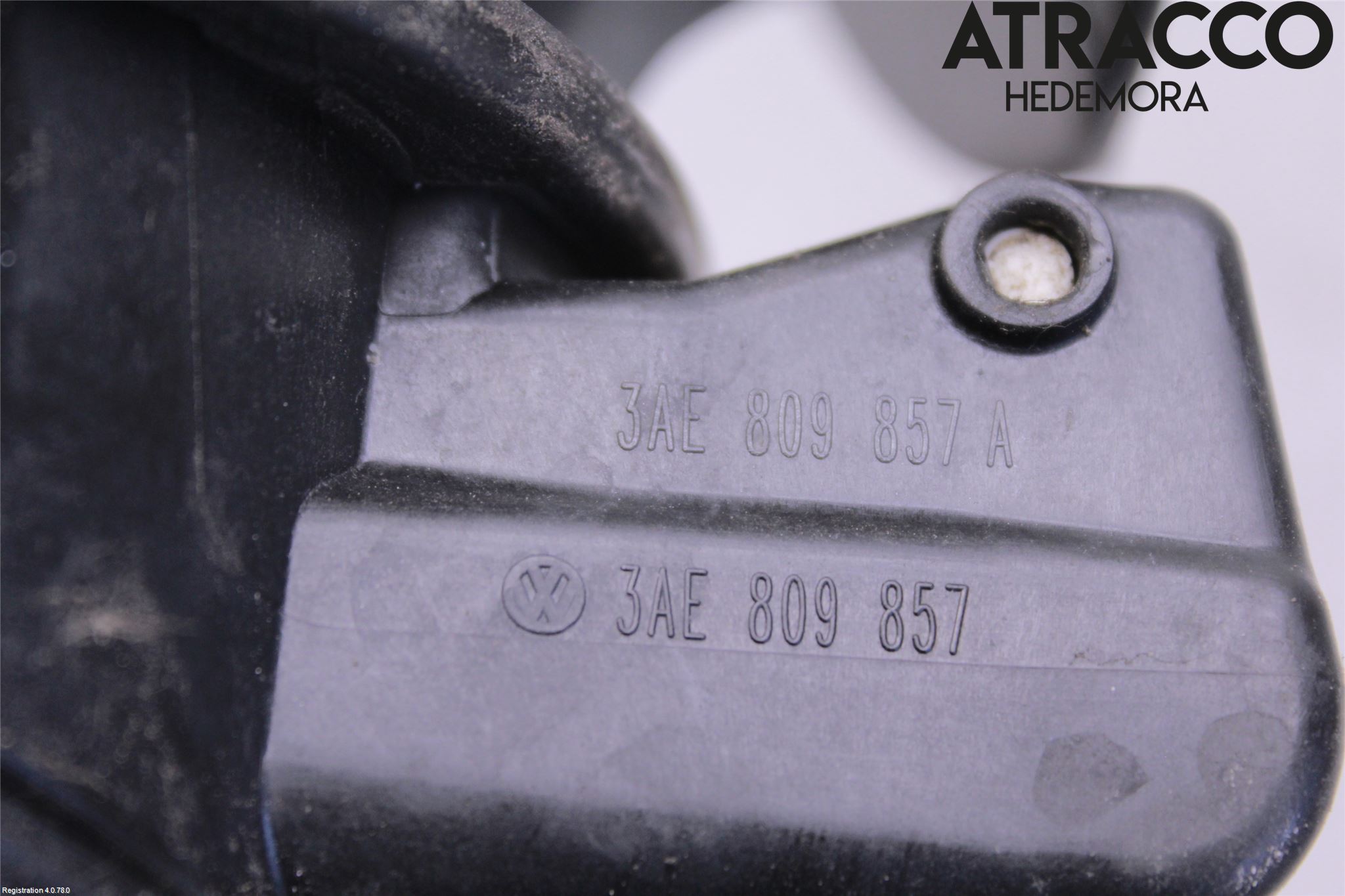 Volkswagen VW PASSAT 11-14 Tanklucka