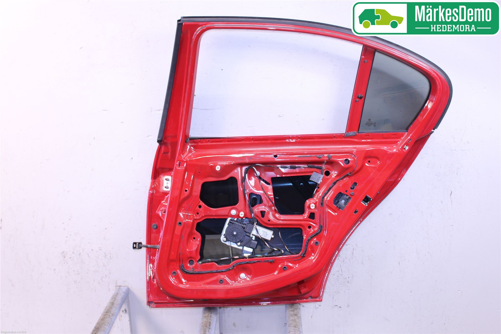 BMW 3 E90/91 SED/TOU 05-12 Dörr Bak Höger