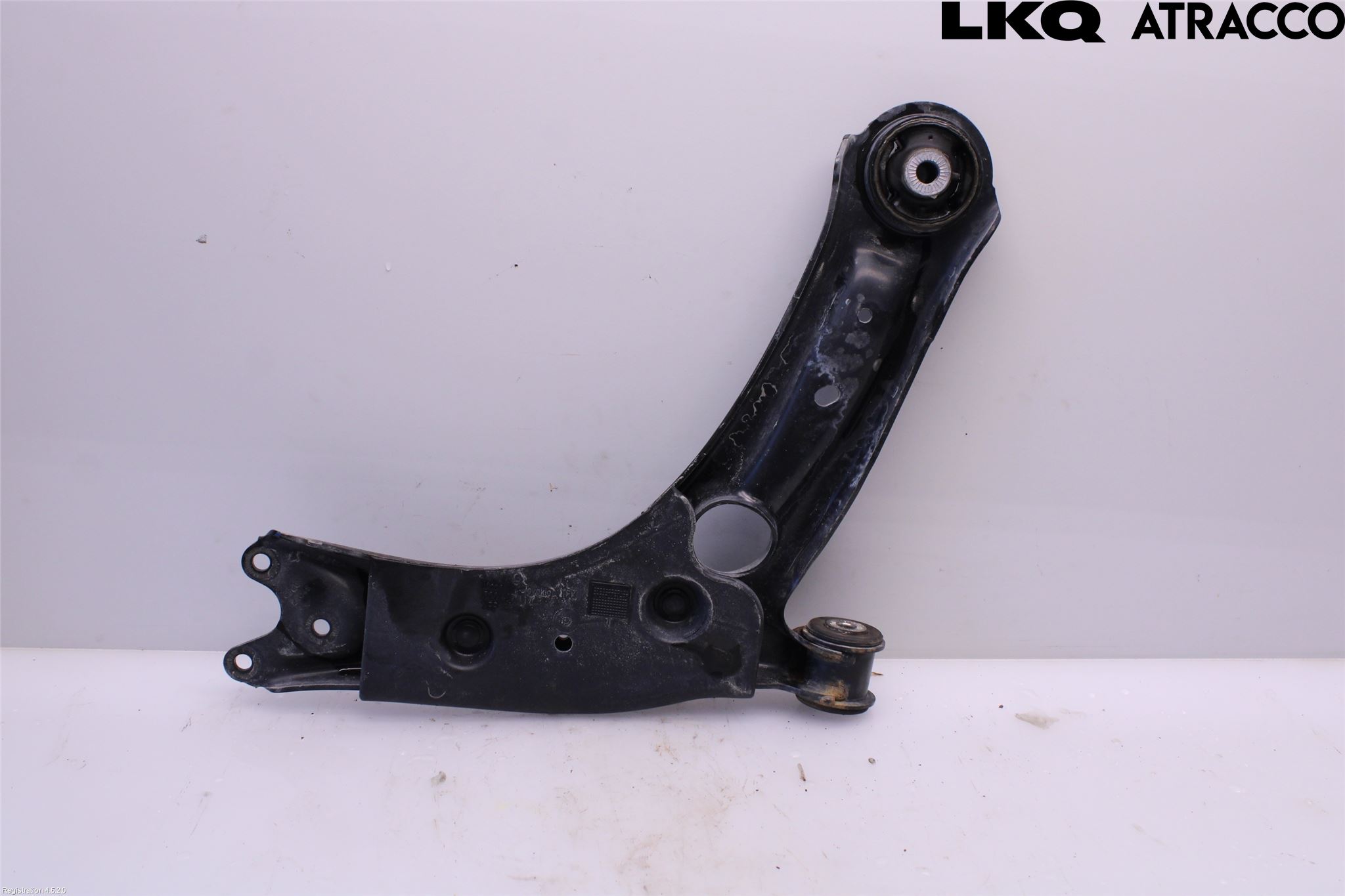 Volkswagen VW PASSAT 15-19 Bärarm Fram Undre Vä