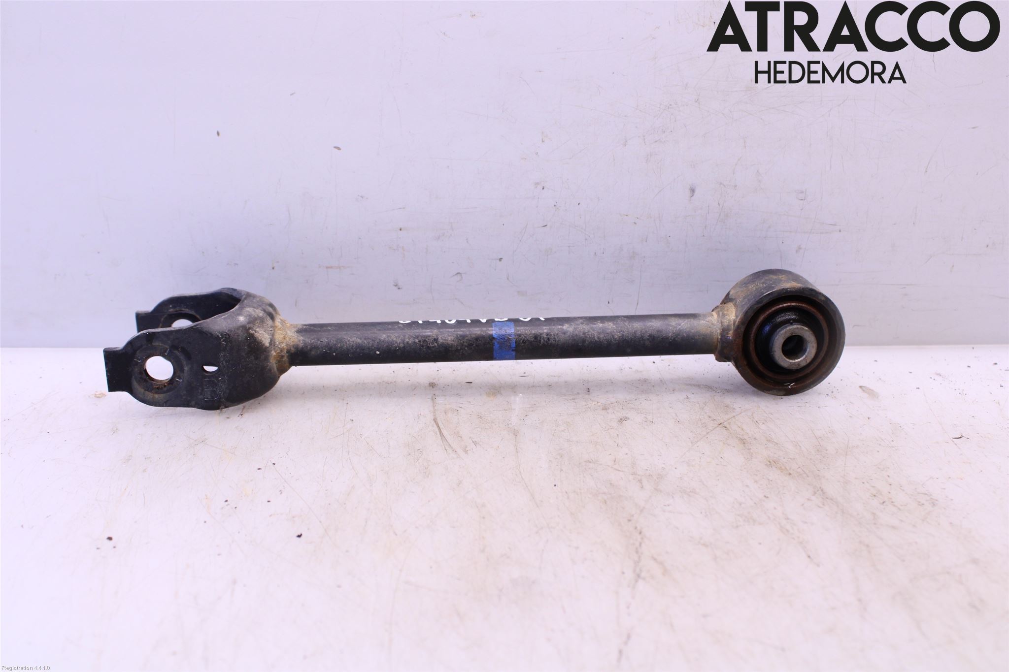 Toyota COROLLA CROSS XG10 22- Bärarm Bak Vänster