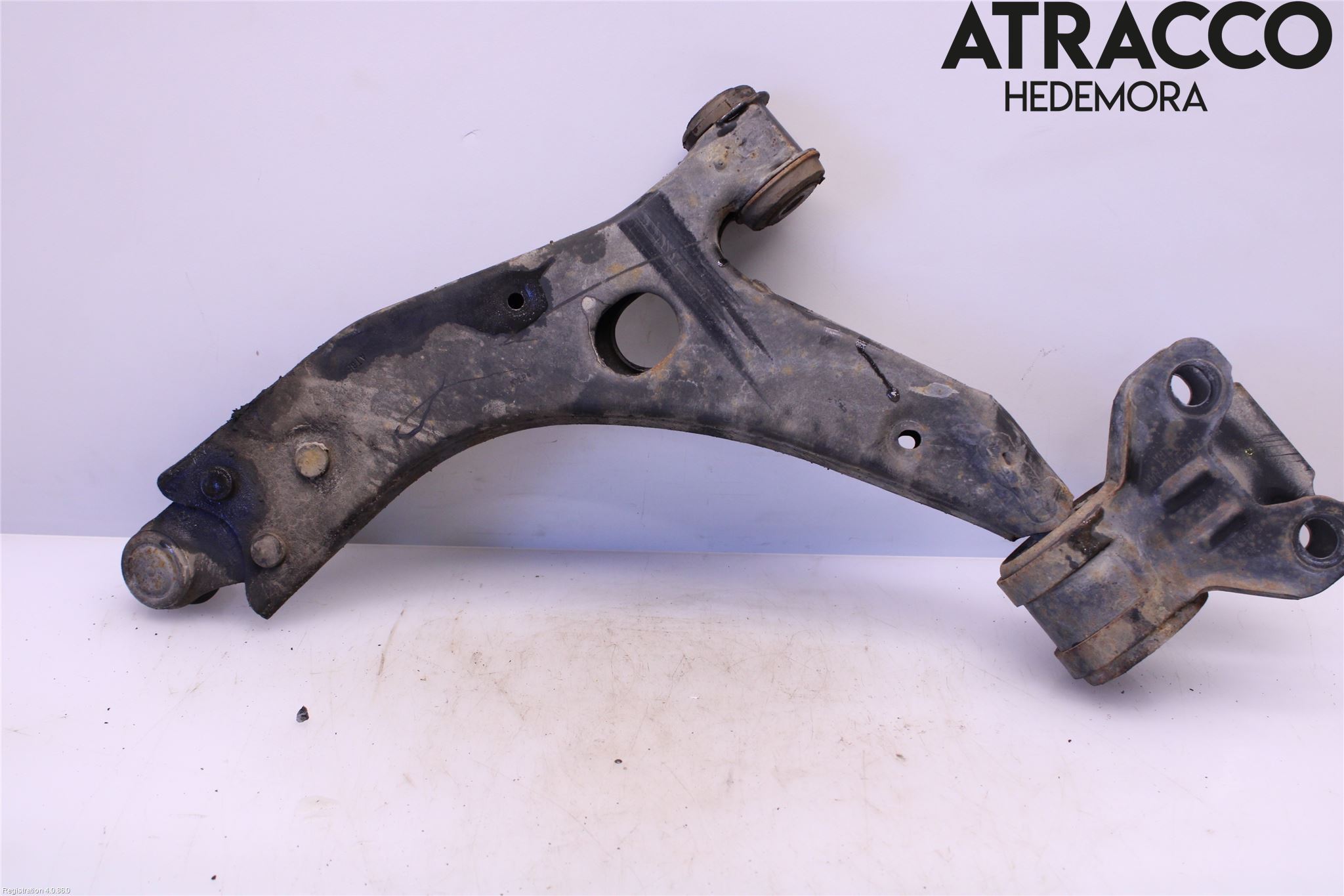 Ford FOCUS 15-18 Bärarm Fram Undre Hö