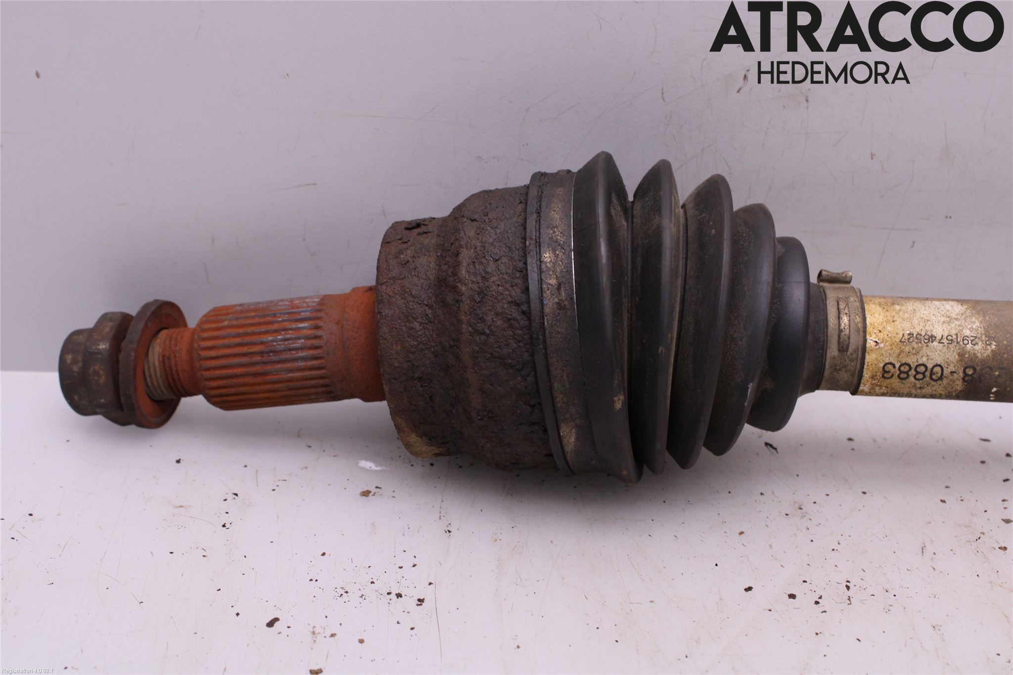 Chevrolet EXPRESS Drivaxel Fram Höger